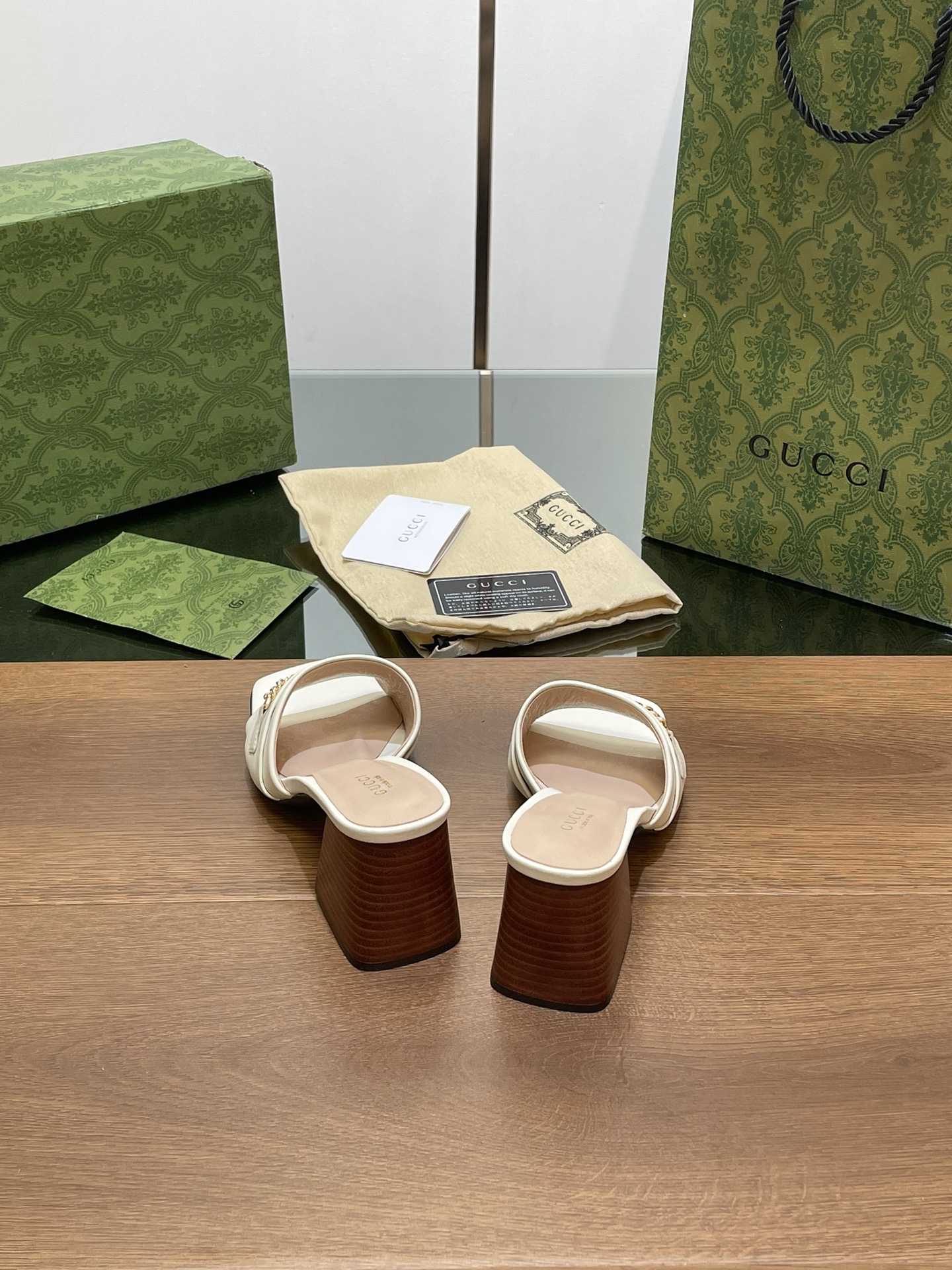 Bagsaaa Gvc*1 Signoria Slide Sandal 786595 White