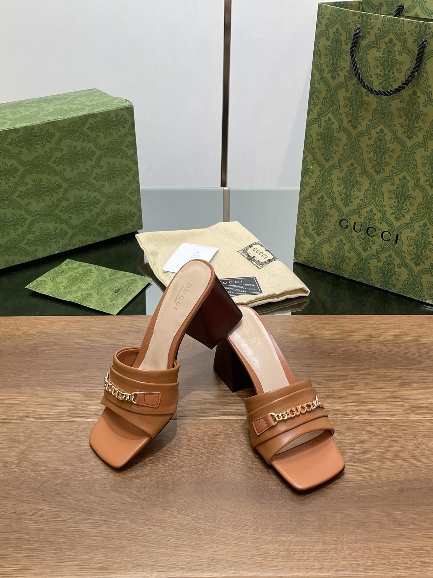 Bagsaaa Gvc*1 Signoria Slide Sandal 786595 Brown