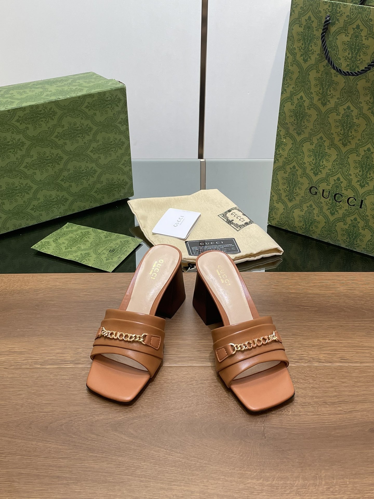 Bagsaaa Gvc*1 Signoria Slide Sandal 786595 Brown