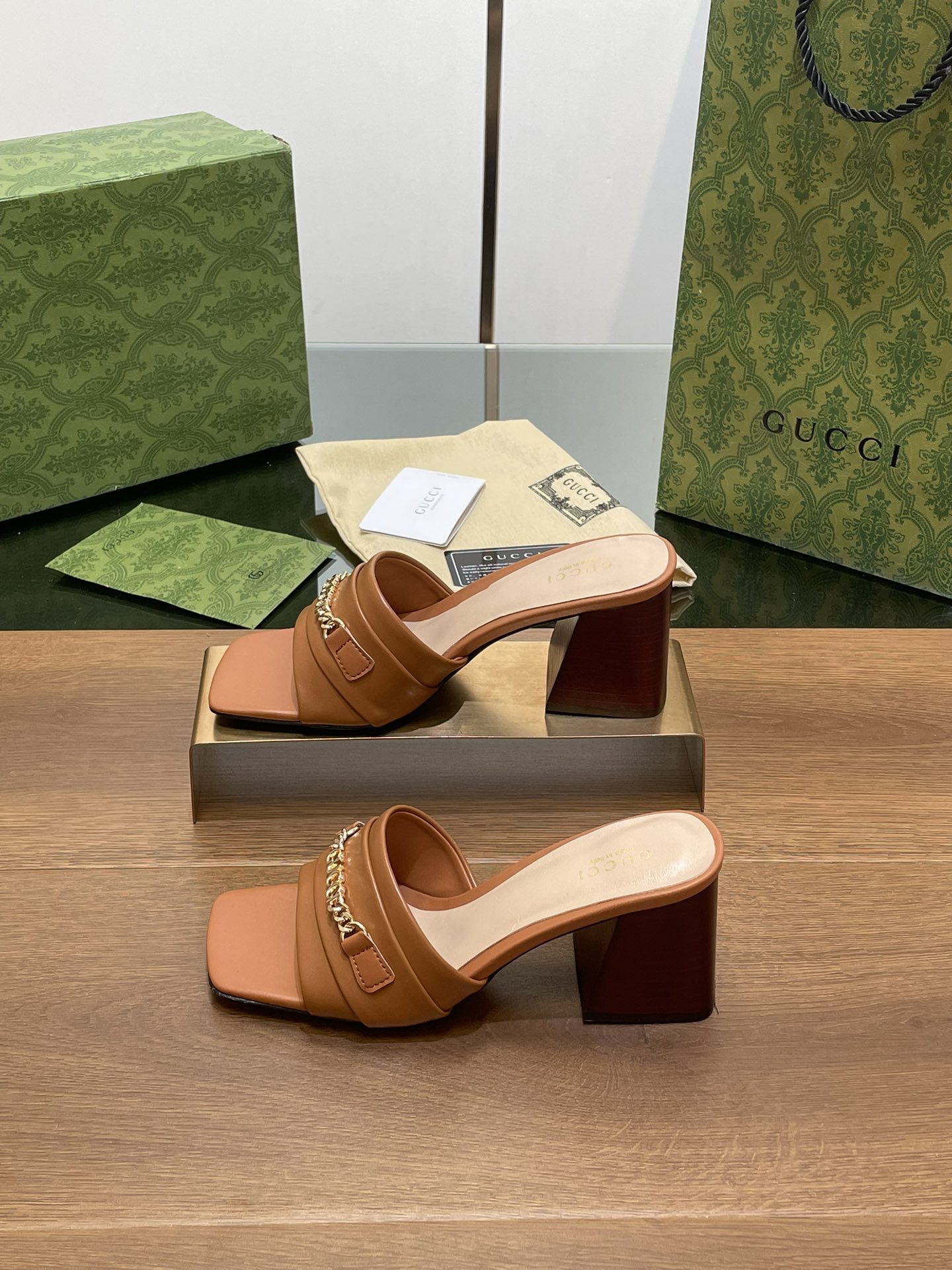 Bagsaaa Gvc*1 Signoria Slide Sandal 786595 Brown