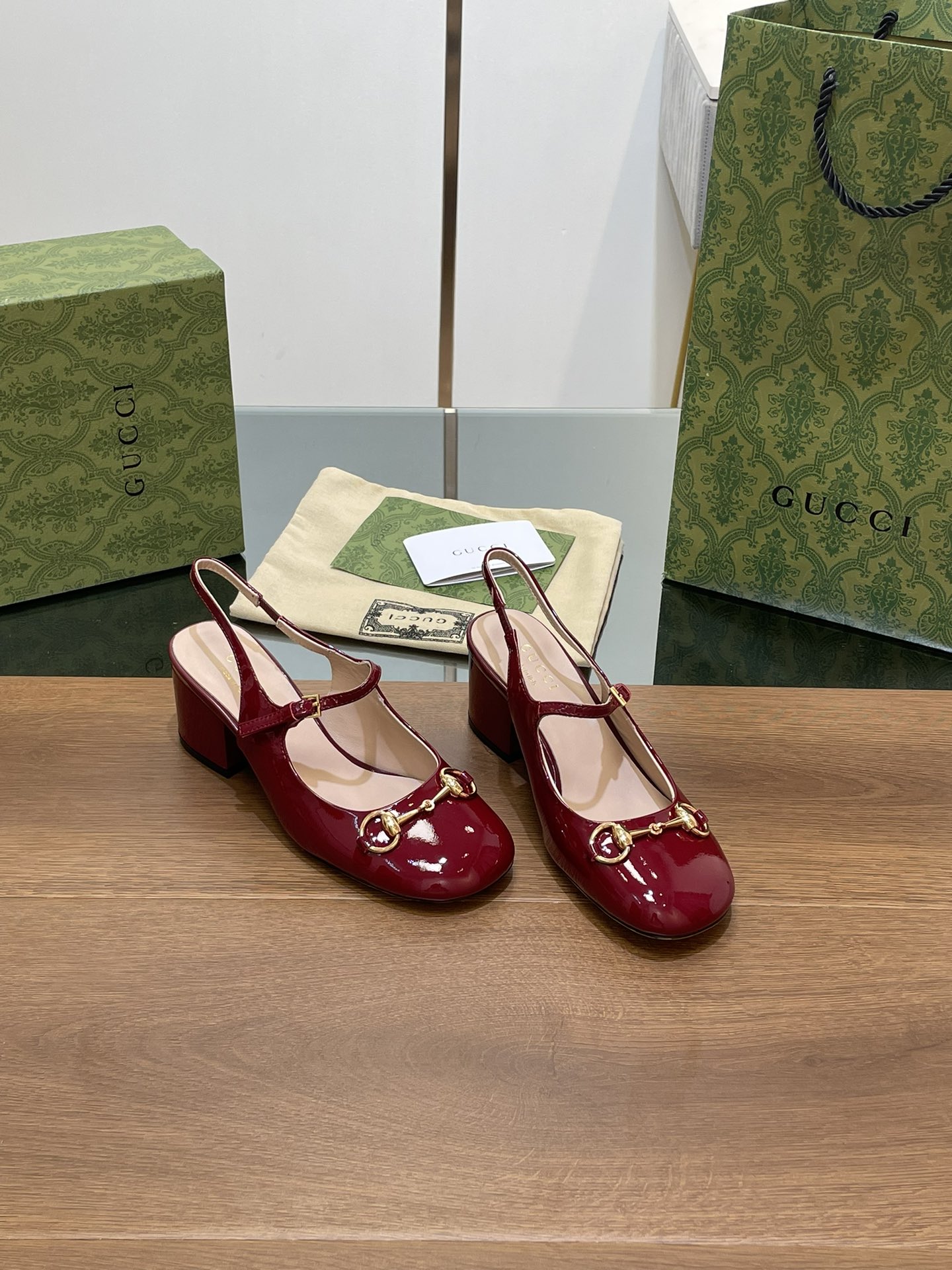 Bagsaaa Gvc*1 Women's Horsebit Pump 801893 Red