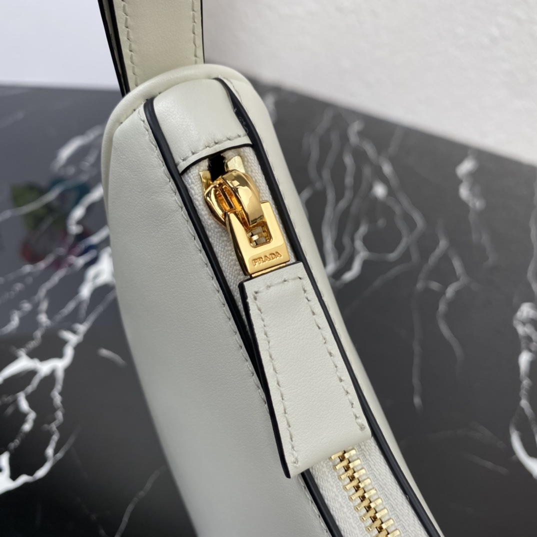 Bagsaaa Pra*a Arqué Leather Shoulder Bag 1BC194 White - 22×18×6 cm