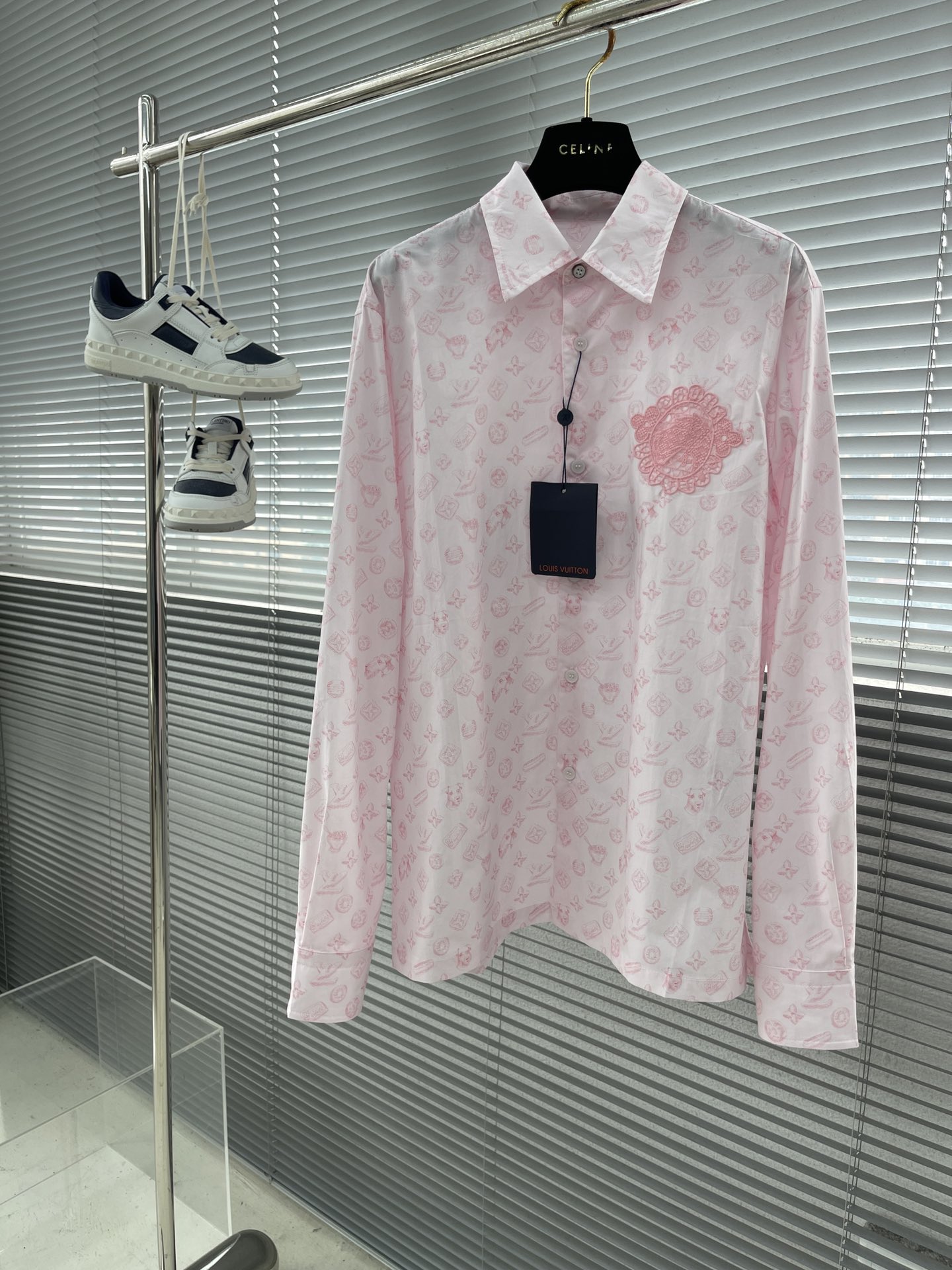 Bagsaaa LV Monogram Printed Long-Sleeved Cotton Shirt Pink
