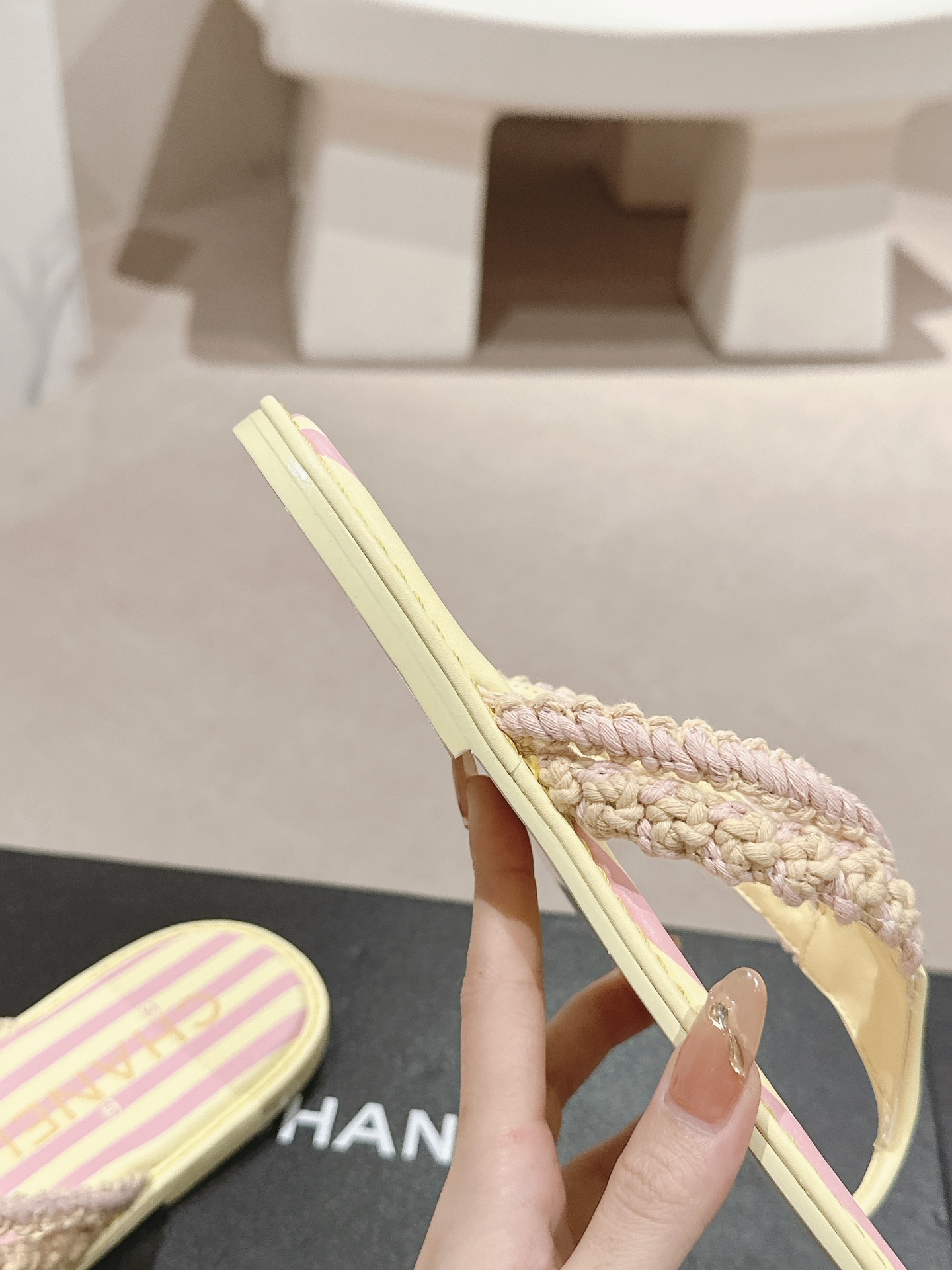 Bagsaaa Ch**el Thongs G45596 Yellow & Pink