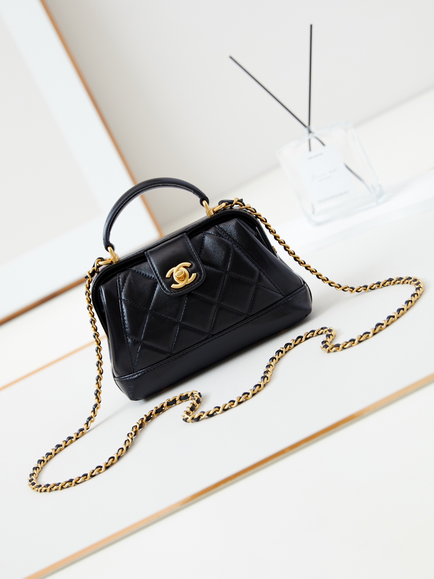 Bagsaaa Ch**el Mini Bag With Top Handle AS4958 Black - 12 × 18 × 7 cm