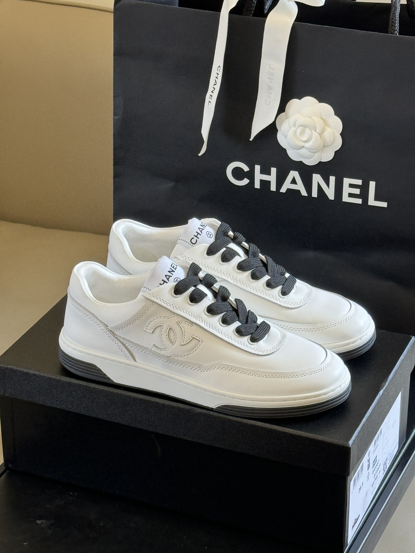 Bagsaaa Ch**el Sneakers G39978 White