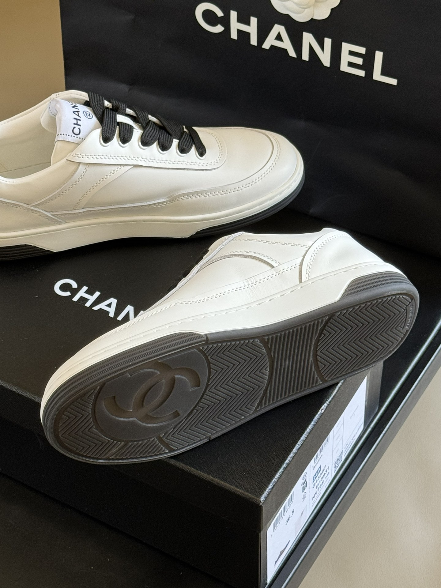 Bagsaaa Ch**el Sneakers G39978 White