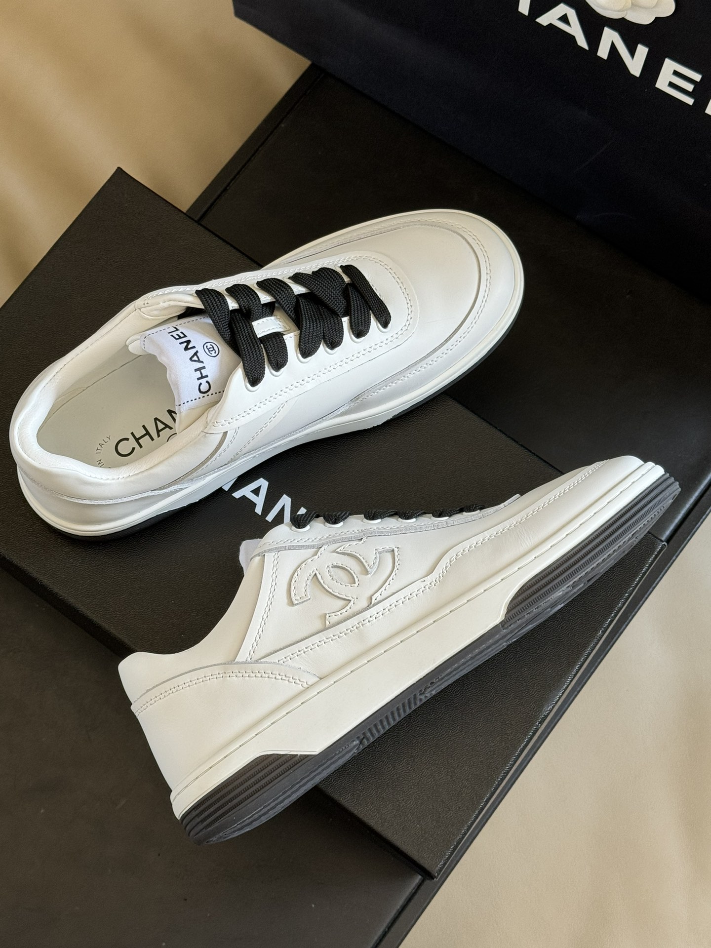 Bagsaaa Ch**el Sneakers G39978 White