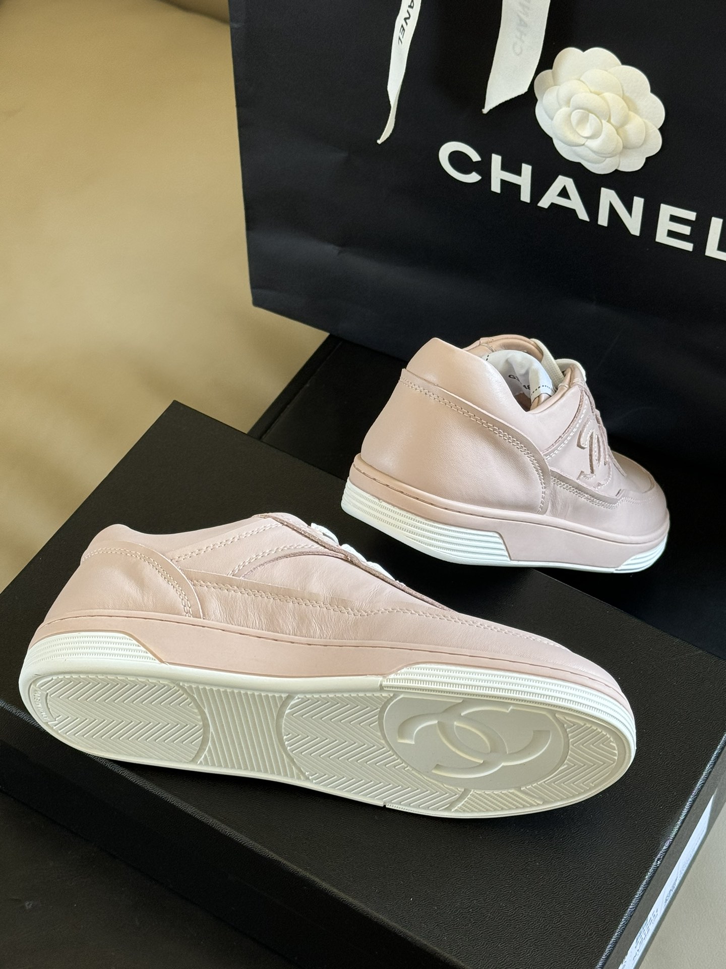 Bagsaaa Ch**el Sneakers G39978 Pink