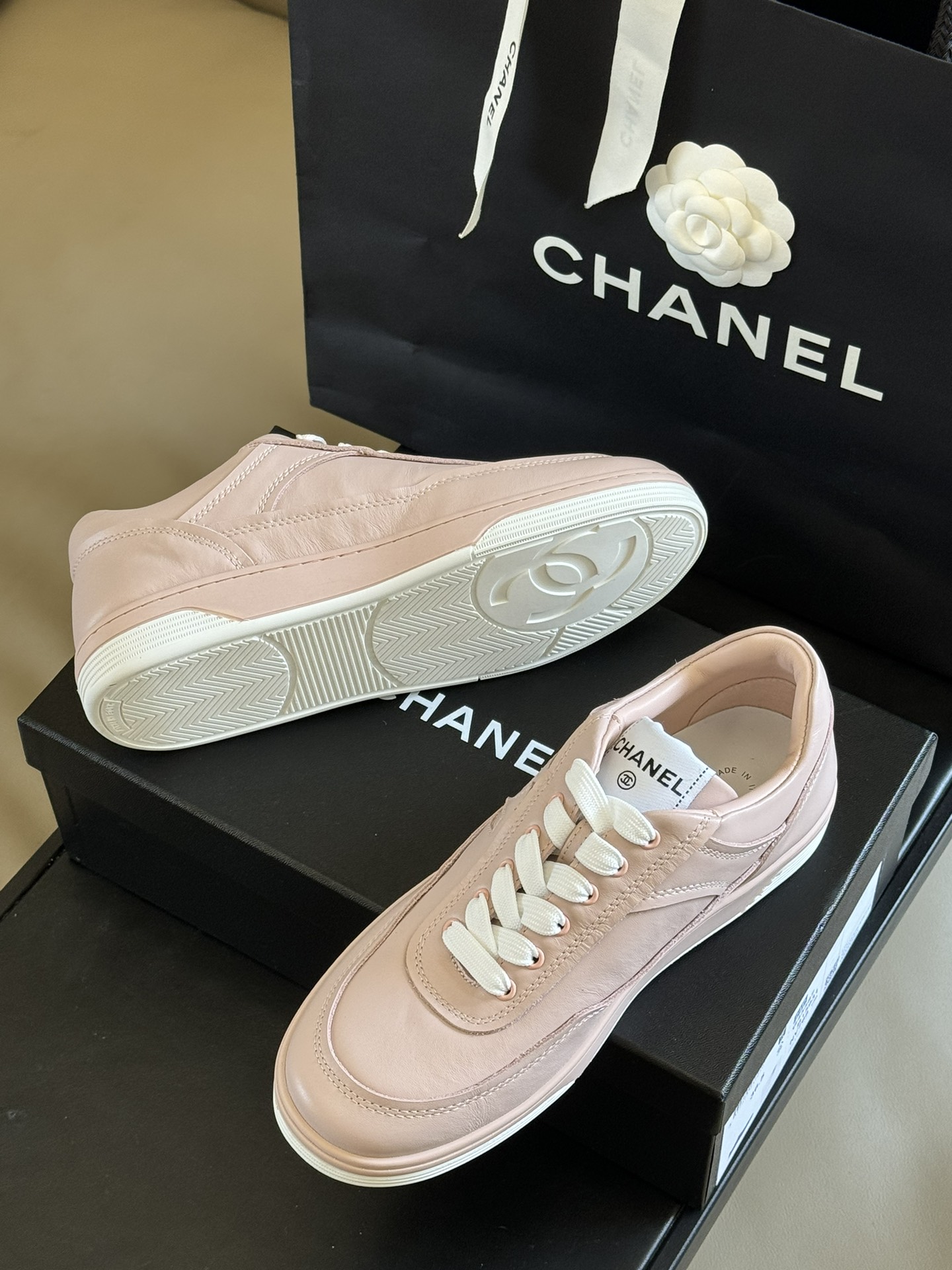 Bagsaaa Ch**el Sneakers G39978 Pink
