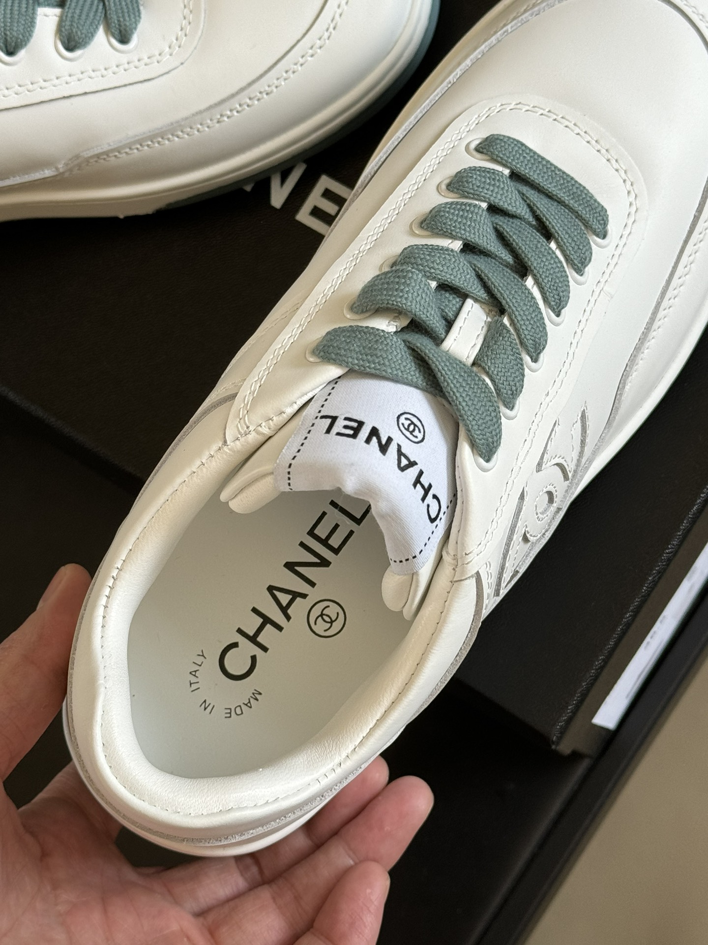 Bagsaaa Ch**el Sneakers G39978 White & Blue