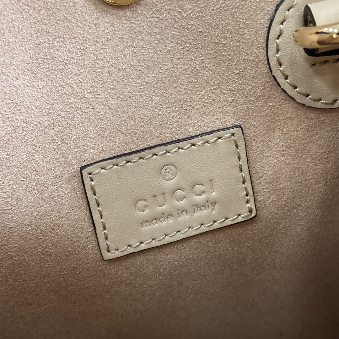 Bagsaaa Gvc*1 GG S*per Mini Bag With Strap 790133 Light Beige - 21cm