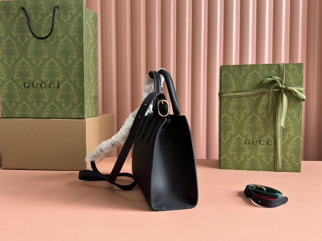 Bagsaaa Gvc*1 Small Tote Bag With Hook Closure 795349 Black - 24x17.5x8.5 cm