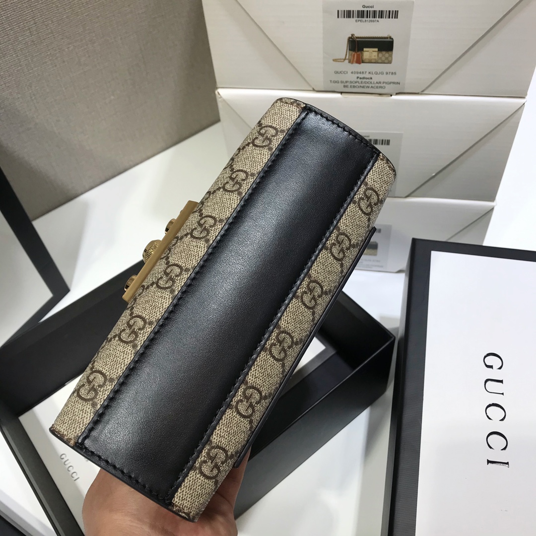 Bagsaaa Gvc*1 Padlock Small GG Shoulder Bag 409487 Beige & Ebony - 22x15x4.5cm