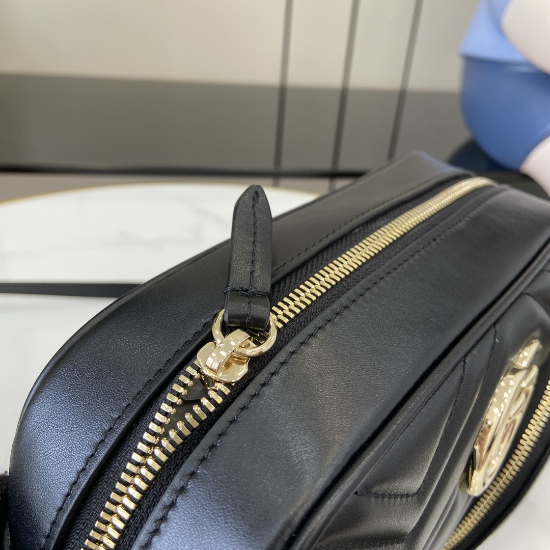 Bagsaaa Gvc*1 GG Marmont Small Shoulder Bag 798715 Black - 24.5 x 15 x 9 cm