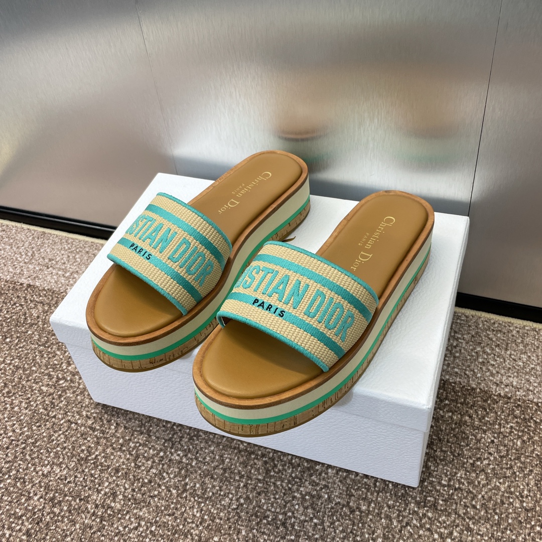 Bagsaaa D10r Dway Platform Slide Natural Raffia and Aquamarina Embroidered Cotton
