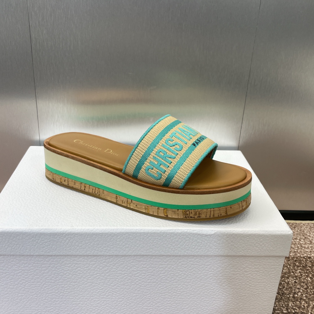 Bagsaaa D10r Dway Platform Slide Natural Raffia and Aquamarina Embroidered Cotton