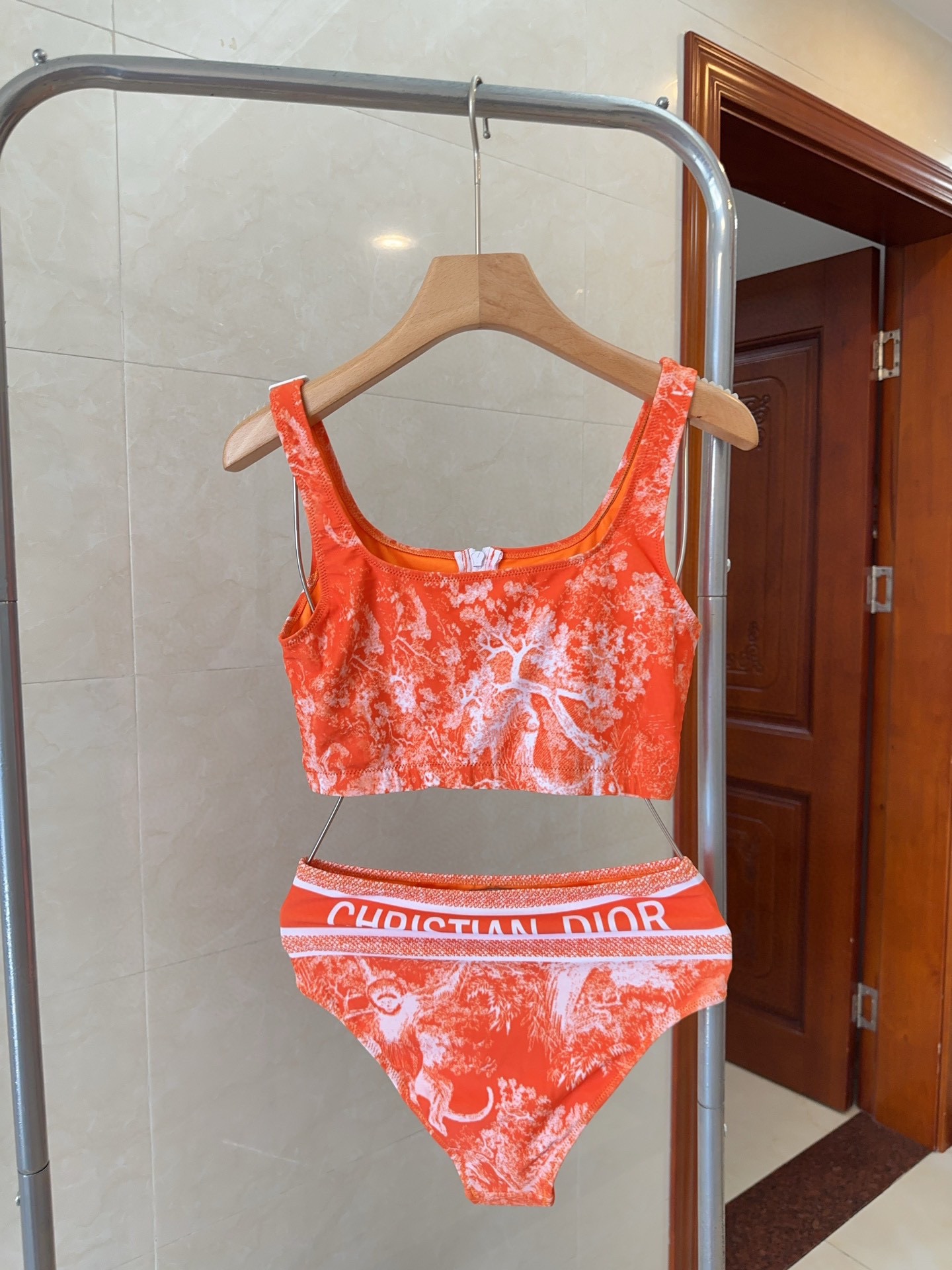 Bagsaaa D10r Bikini 01