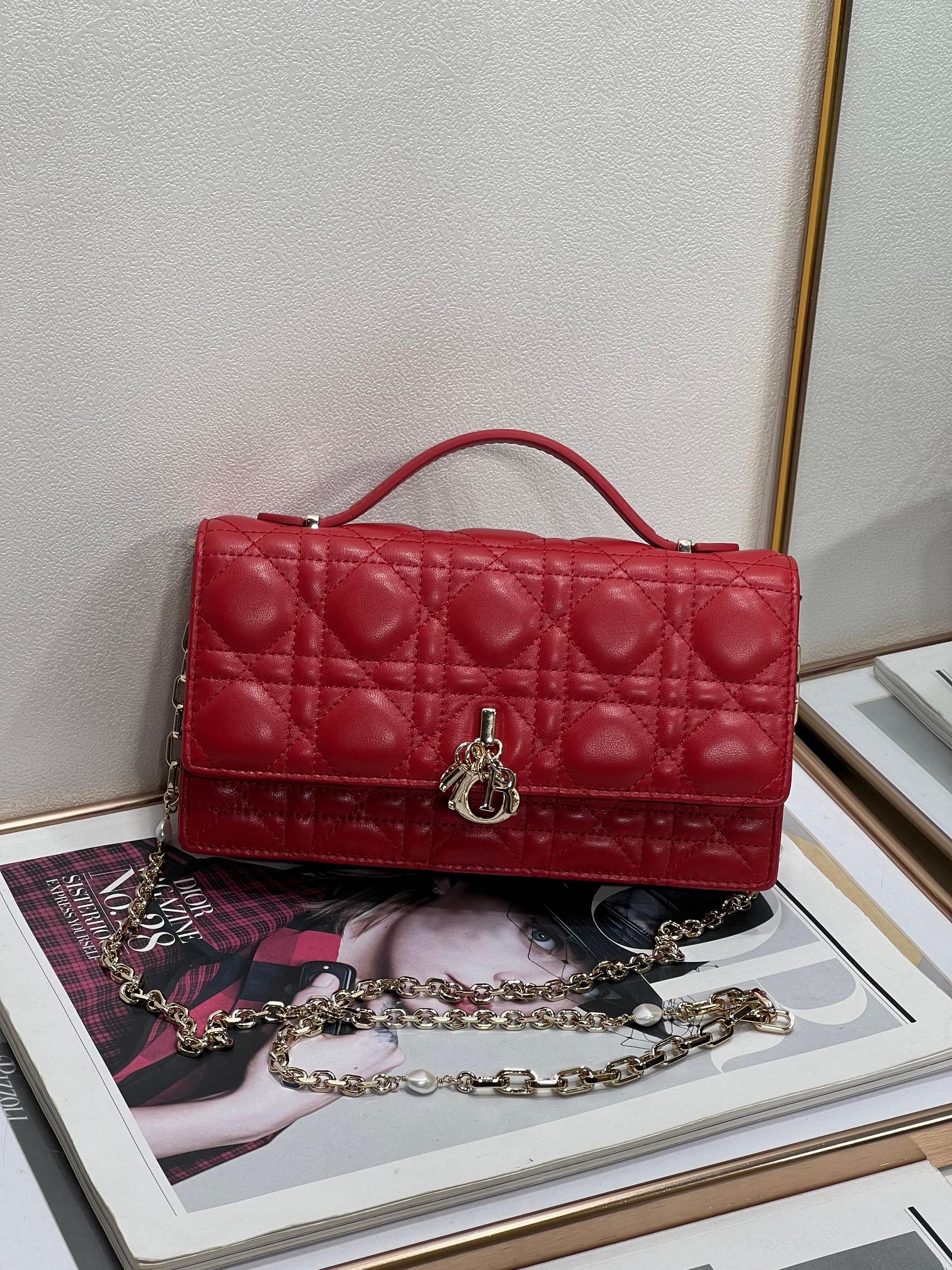 Bagsaaa My D10r Mini Bag Red Cannage Lambskin - 21 x 11.5 x 4.5 cm