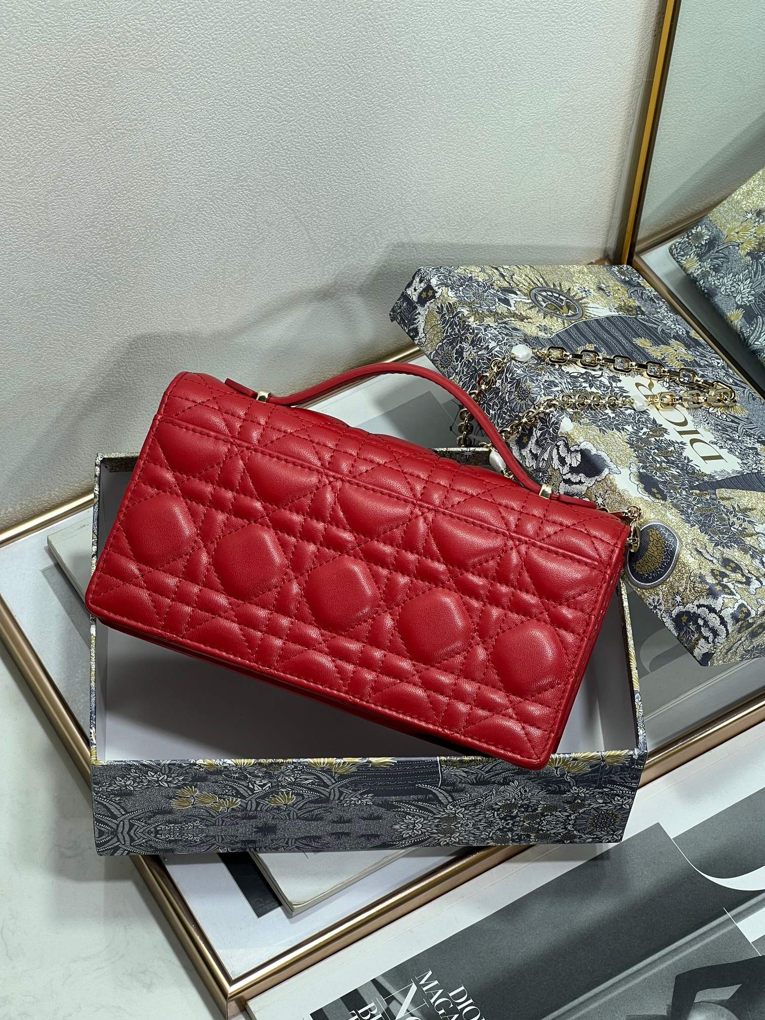 Bagsaaa My D10r Mini Bag Red Cannage Lambskin - 21 x 11.5 x 4.5 cm