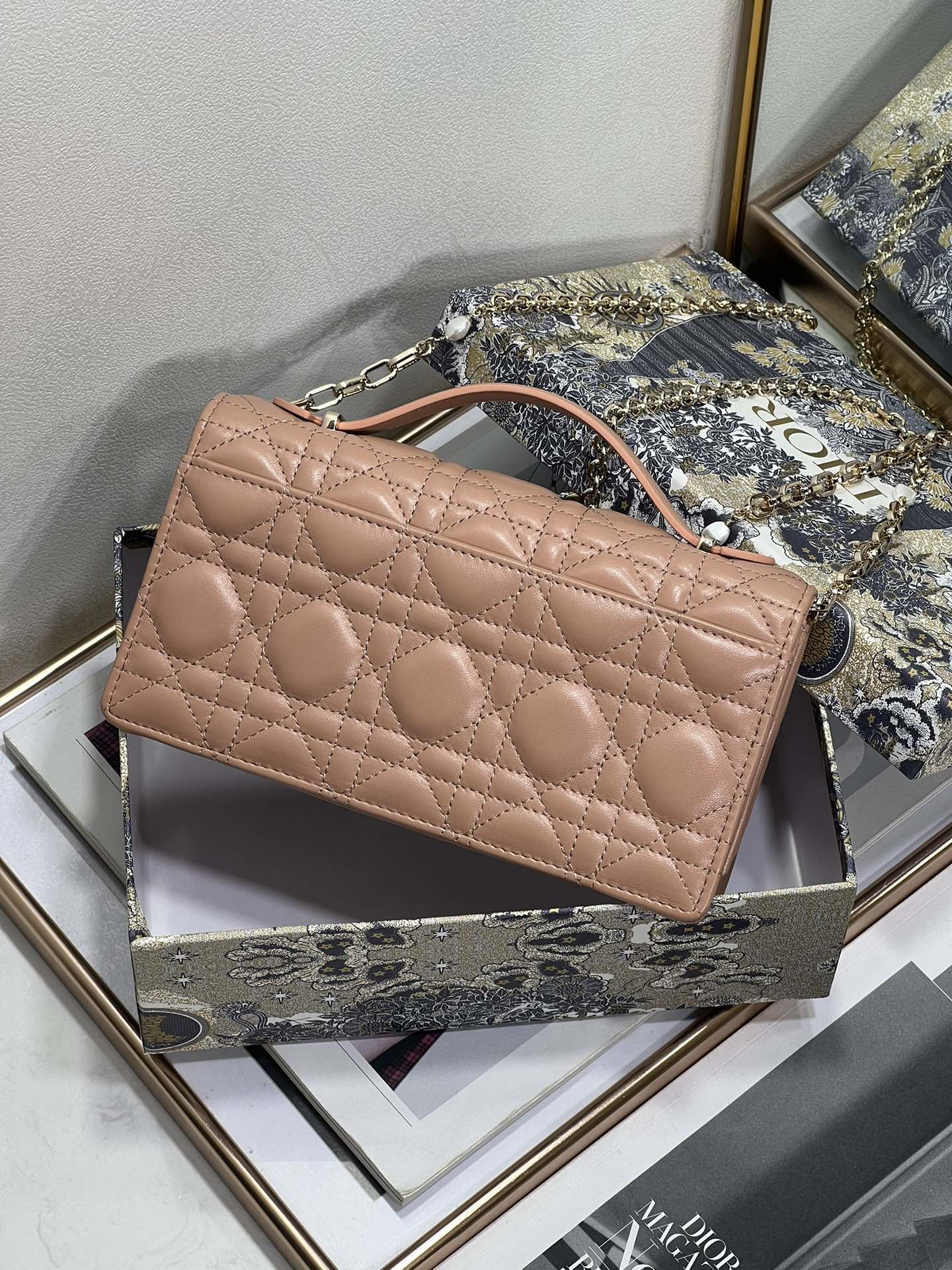 Bagsaaa My D10r Mini Bag Rose des Vents Cannage Lambskin - 21 x 11.5 x 4.5 cm