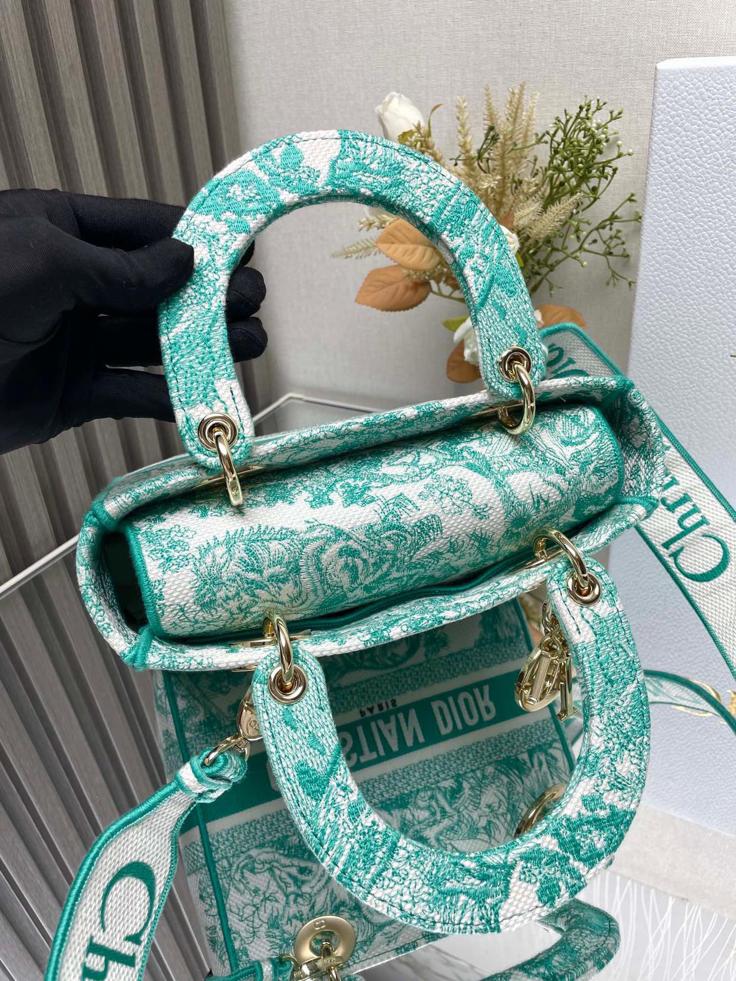 Bagsaaa Medium D10riviera Lady D-Lite Bag Aquamarina Toile de Jouy Embroidery - 24 x 20 x 12 cm