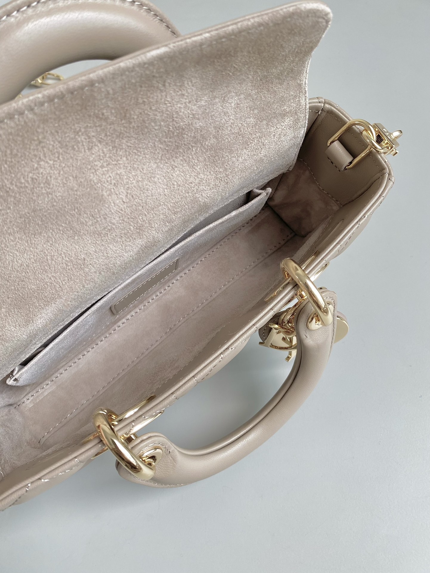 Bagsaaa D10r Small Lady D-Joy Bag Powder Beige Cannage Lambskin - 22 x 12 x 6 cm