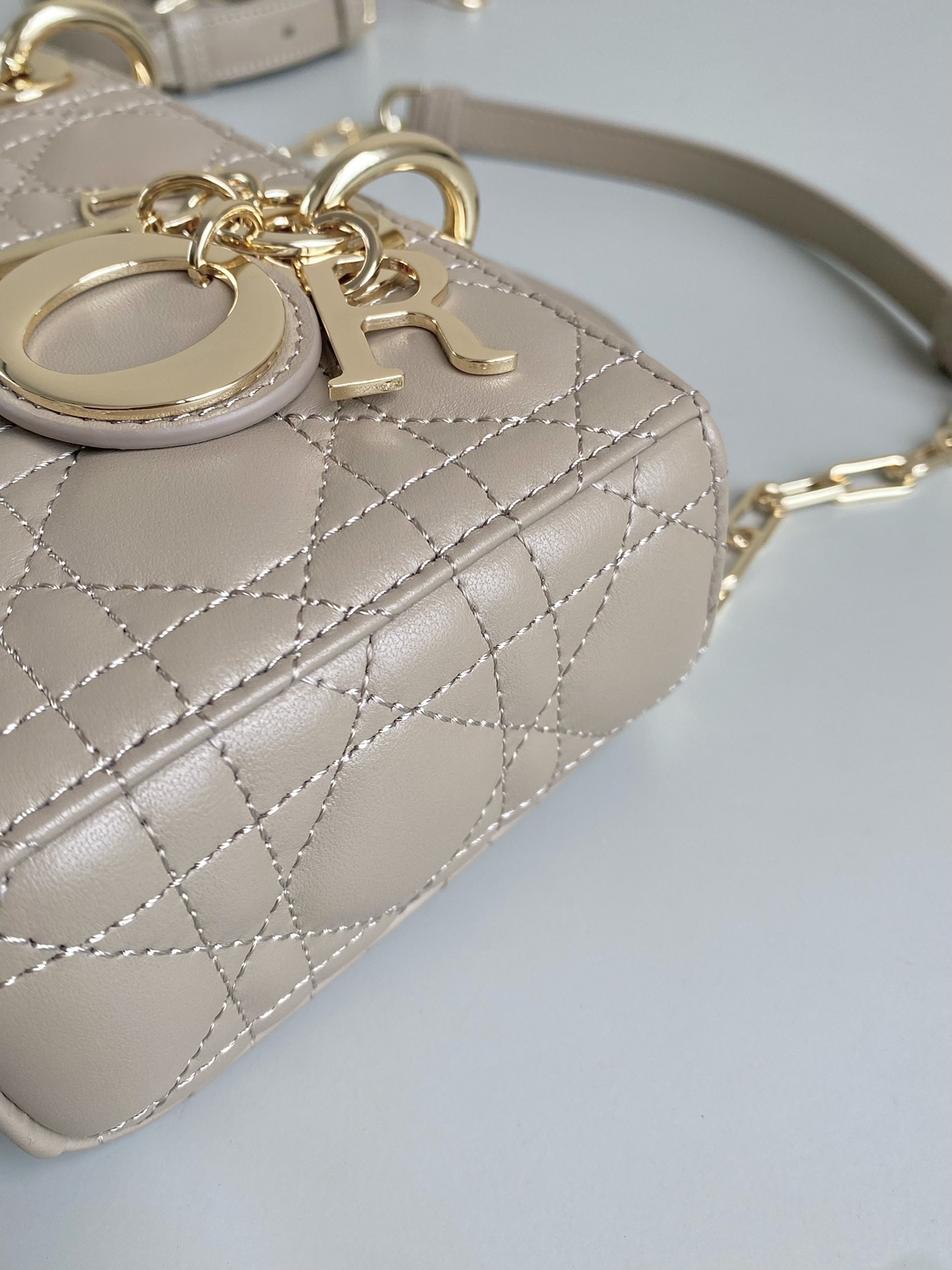 Bagsaaa D10r Small Lady D-Joy Bag Powder Beige Cannage Lambskin - 22 x 12 x 6 cm
