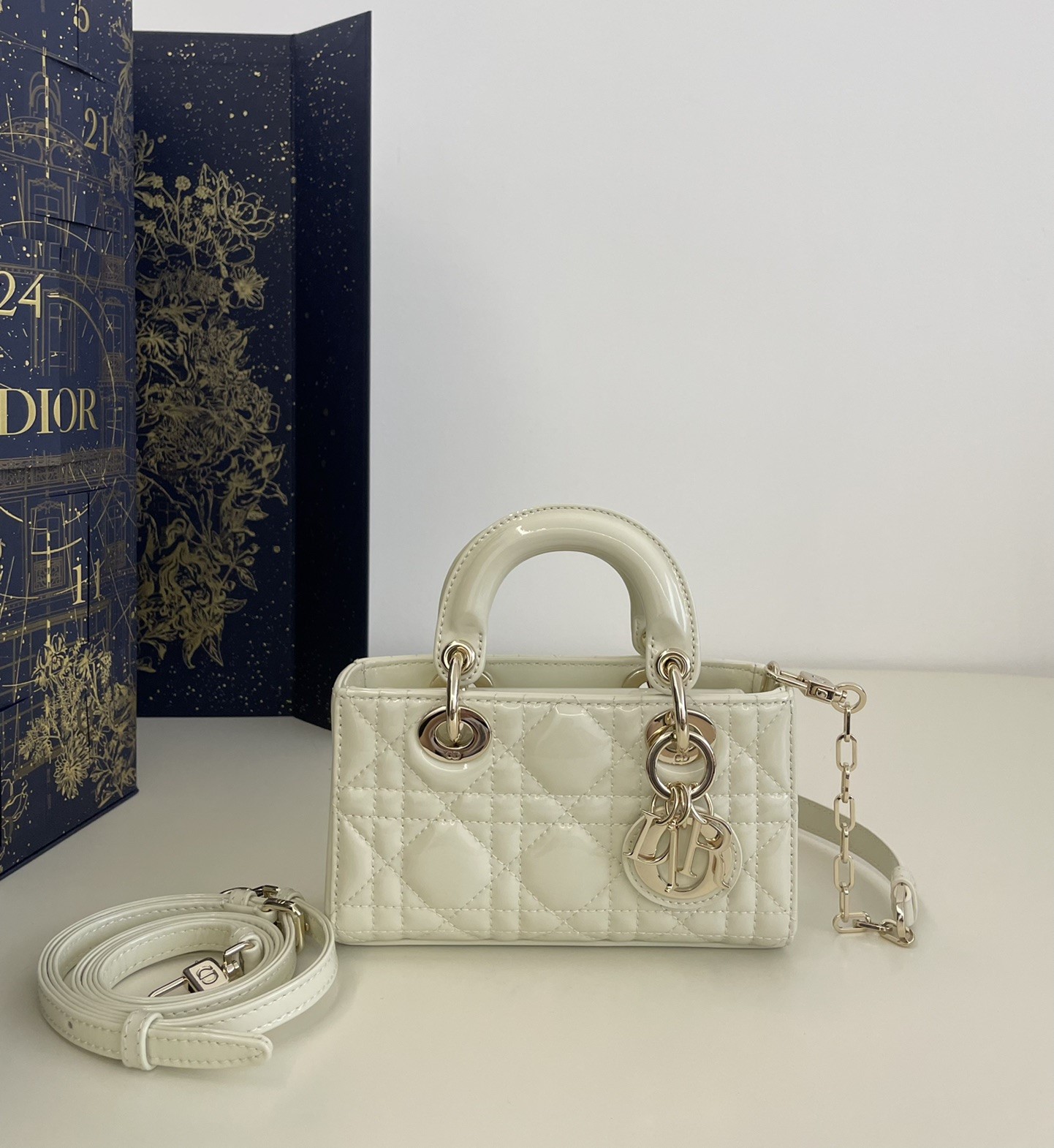 Bagsaaa D10r Lady D-Joy Micro Bag White Patent Cannage Calfskin - 16 x 9 x 5 cm