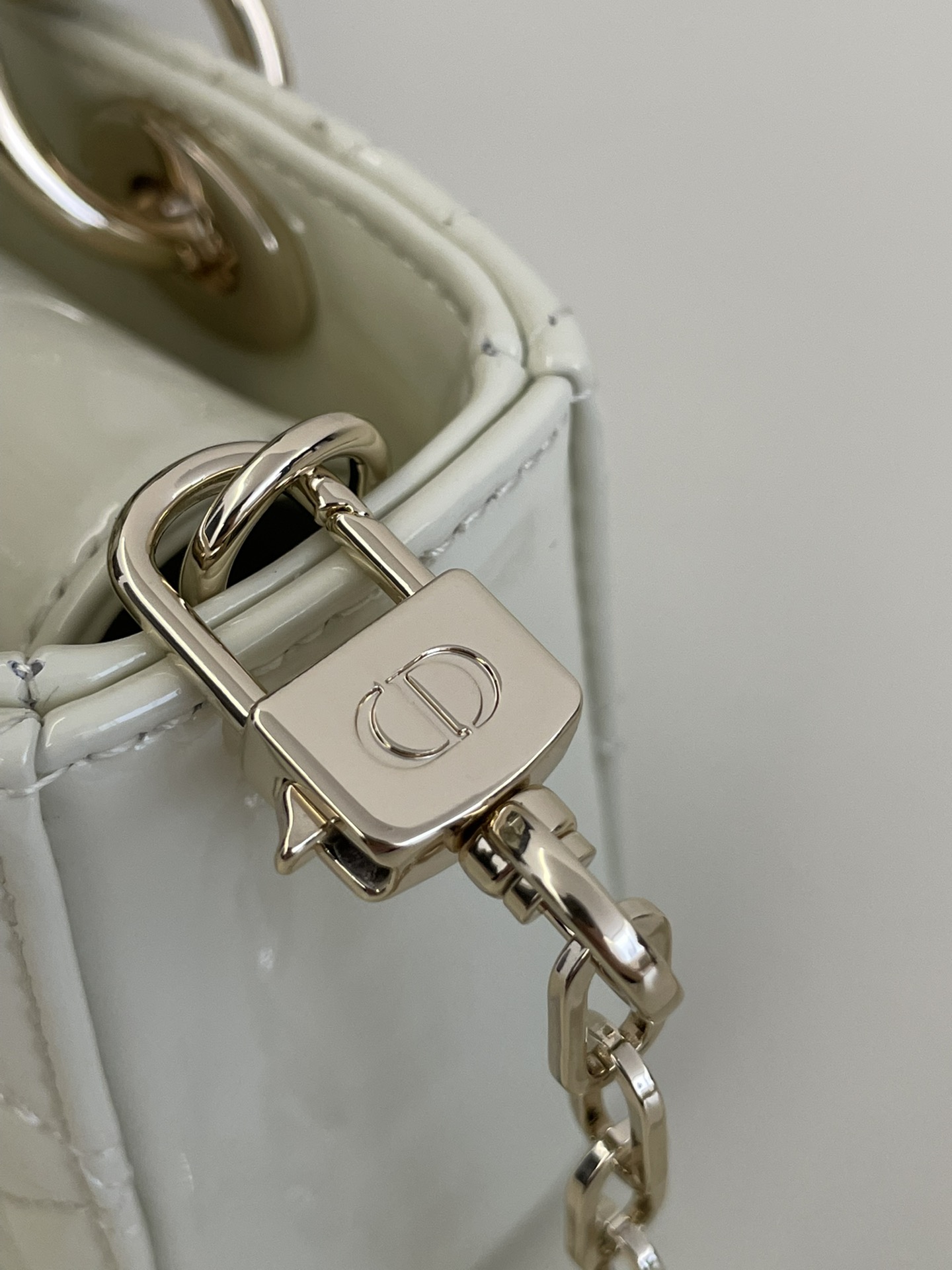 Bagsaaa D10r Lady D-Joy Micro Bag White Patent Cannage Calfskin - 16 x 9 x 5 cm
