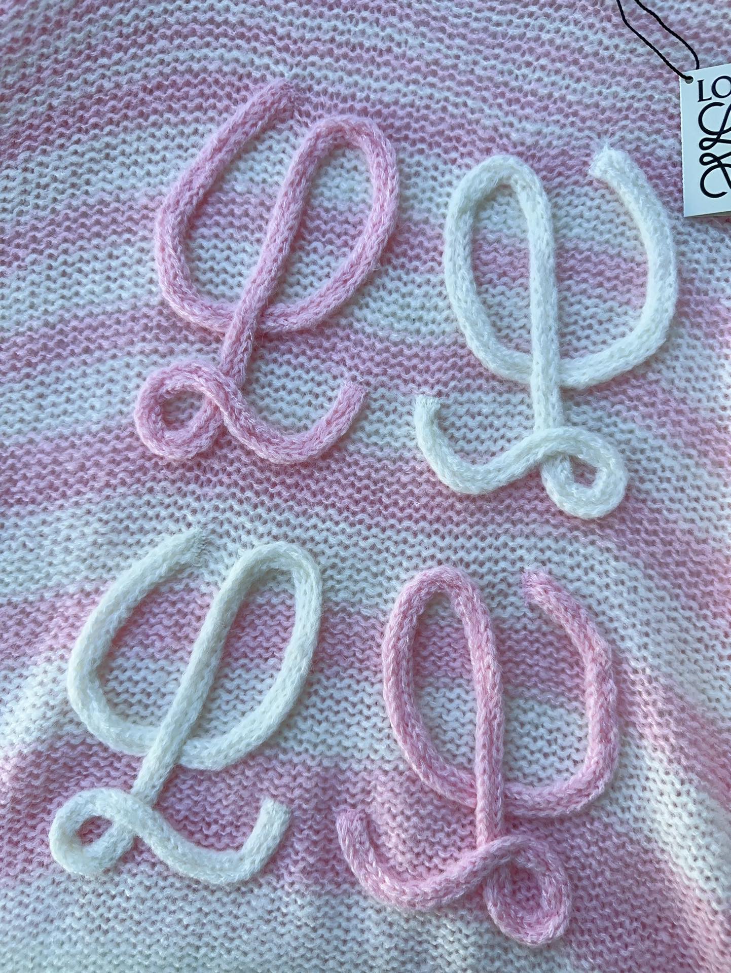Bagsaaa L0ew* Anagram Sweater In Mohair White & Pink