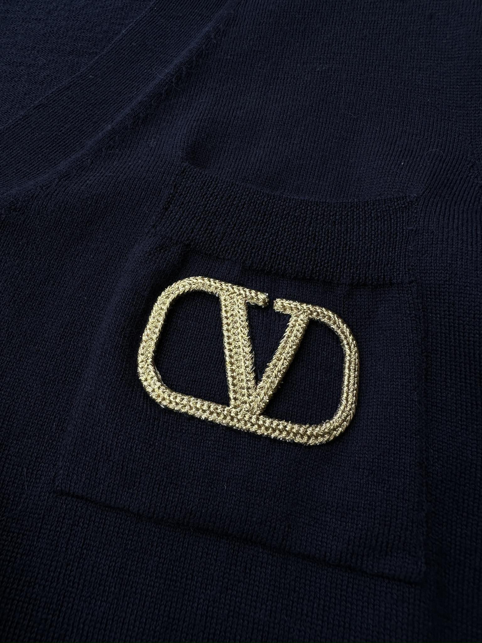 Bagsaaa Va1e*ntin0 Wool Cardigan Navy