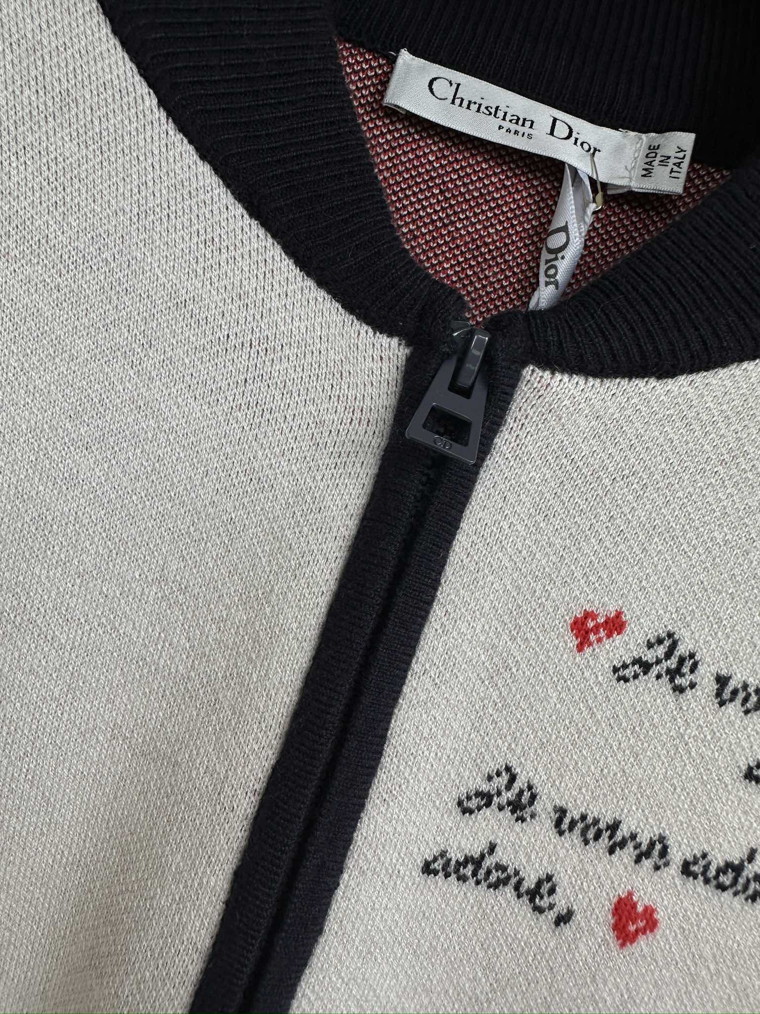 Bagsaaa D10ramour Bomber Jacket White Technical Knit with Black and Red Je Vous Adore Motif