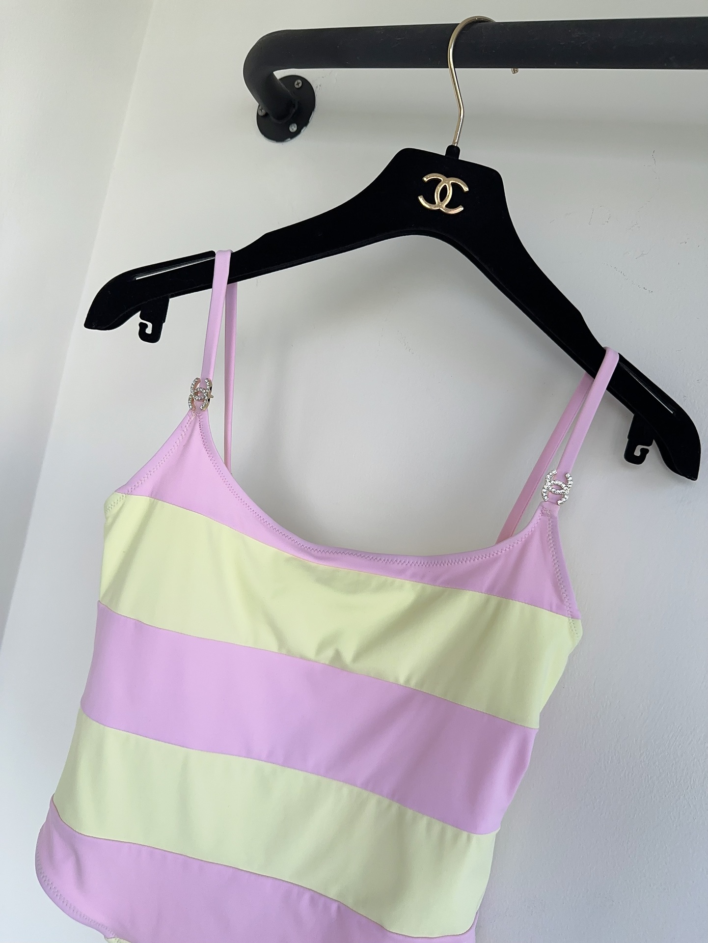 Bagsaaa Ch**el Bikini 07