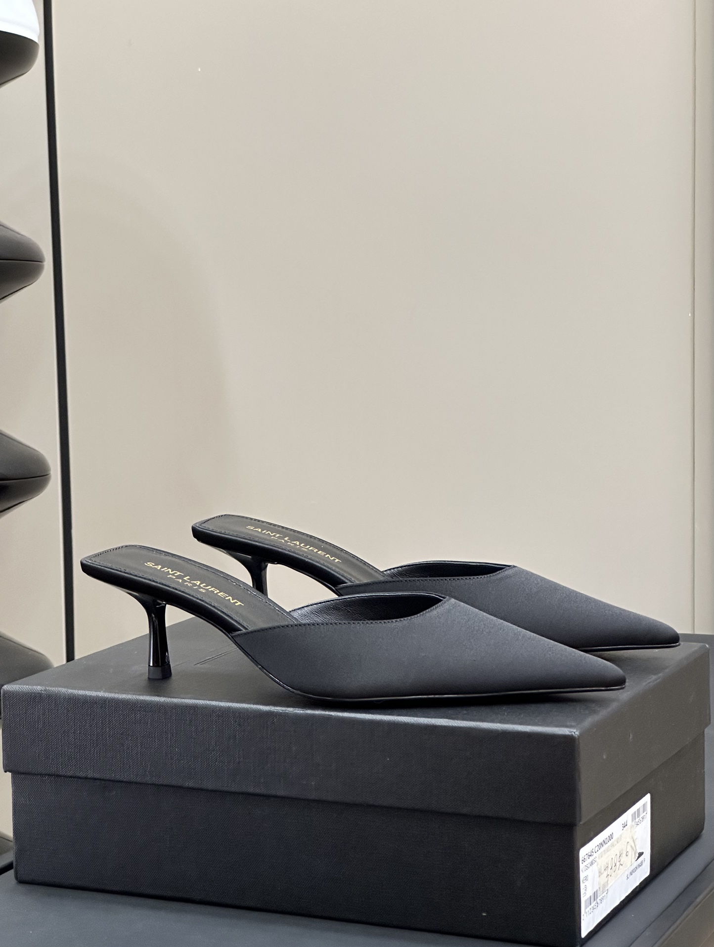 Bagsaaa Y51 Barbara Mules In Satin Crepe Black 5.5 cm