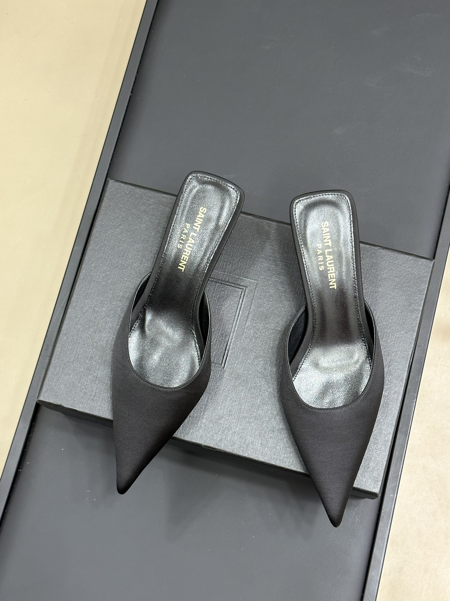 Bagsaaa Y51 Barbara Mules In Satin Crepe Black 5.5 cm