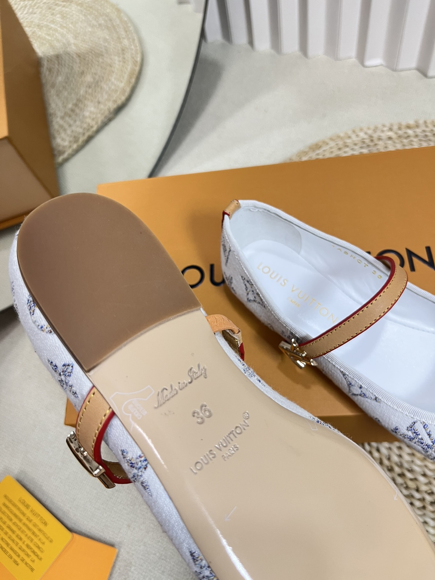 Bagsaaa L0vis Vvtt0n Romy Flat Ballerina White