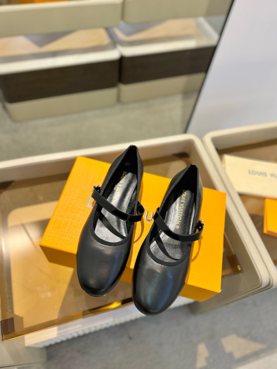 Bagsaaa L0vis Vvtt0n Romy Flat Ballerina Black