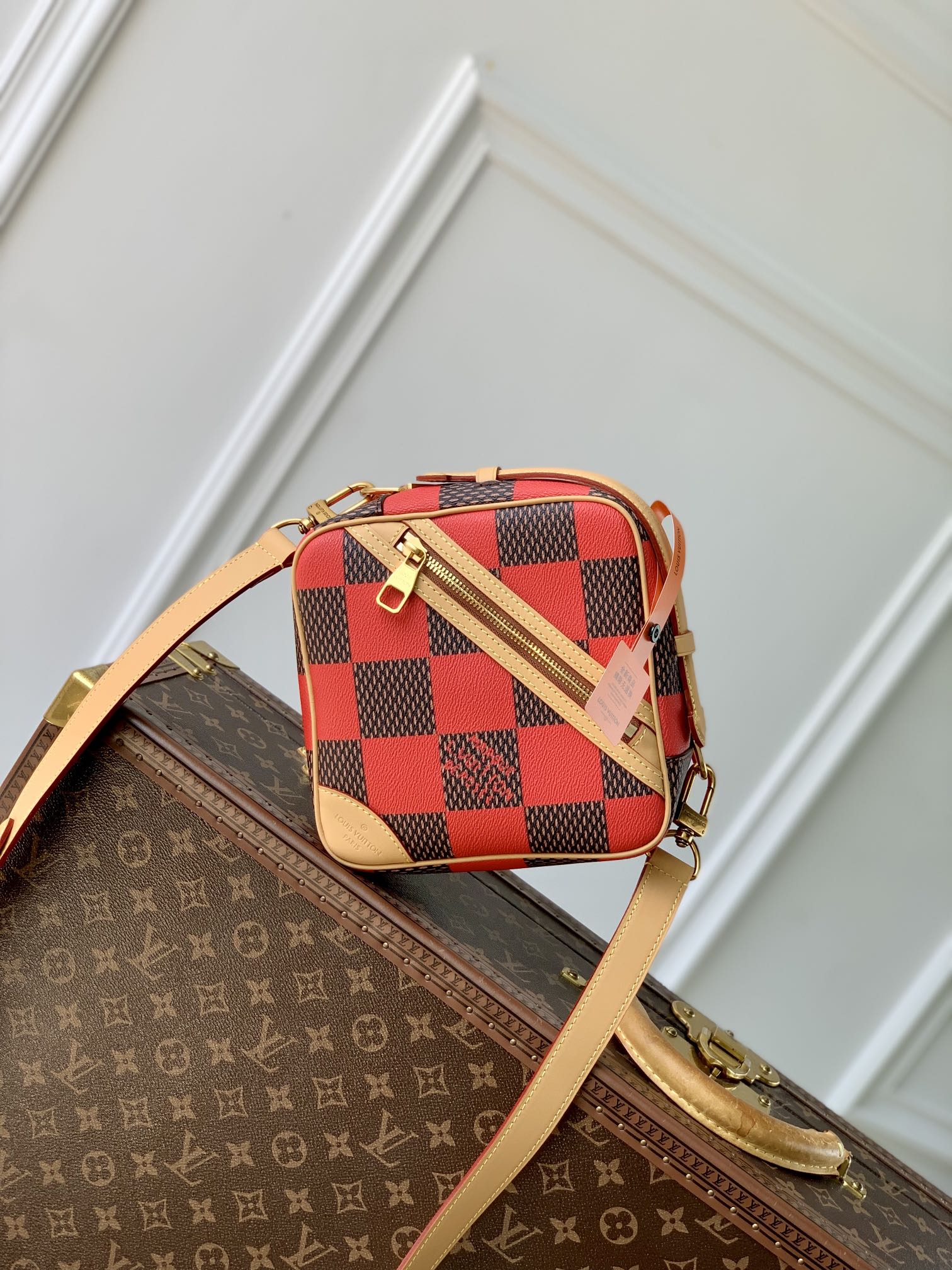 Bagsaaa L0vis Vvtt0n N40561 Chess Messenger Red - 24 x 24 x 8 cm