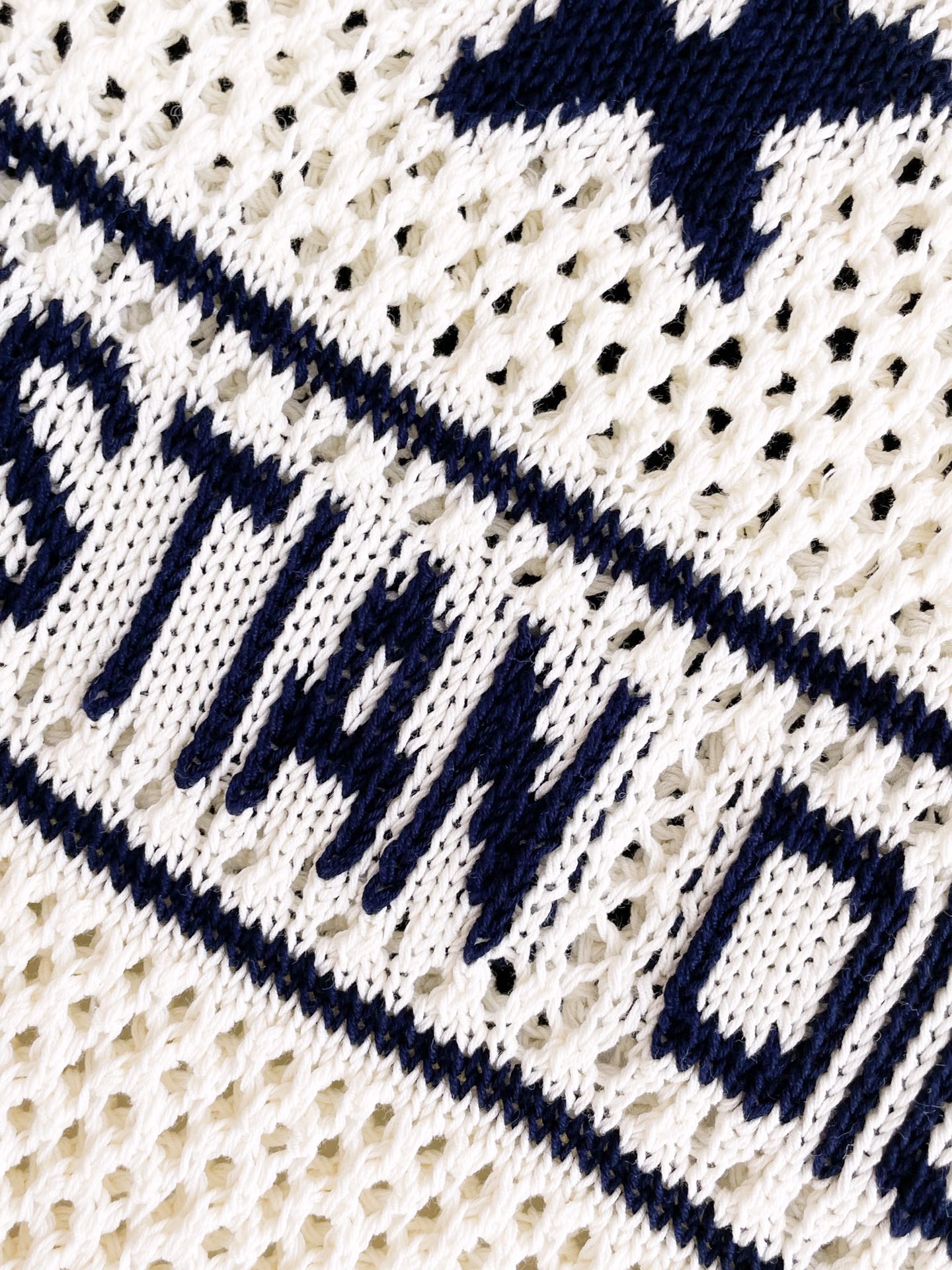 Bagsaaa D10r Short-Sleeved Sweater White and Navy Blue Openwork Cotton Knit