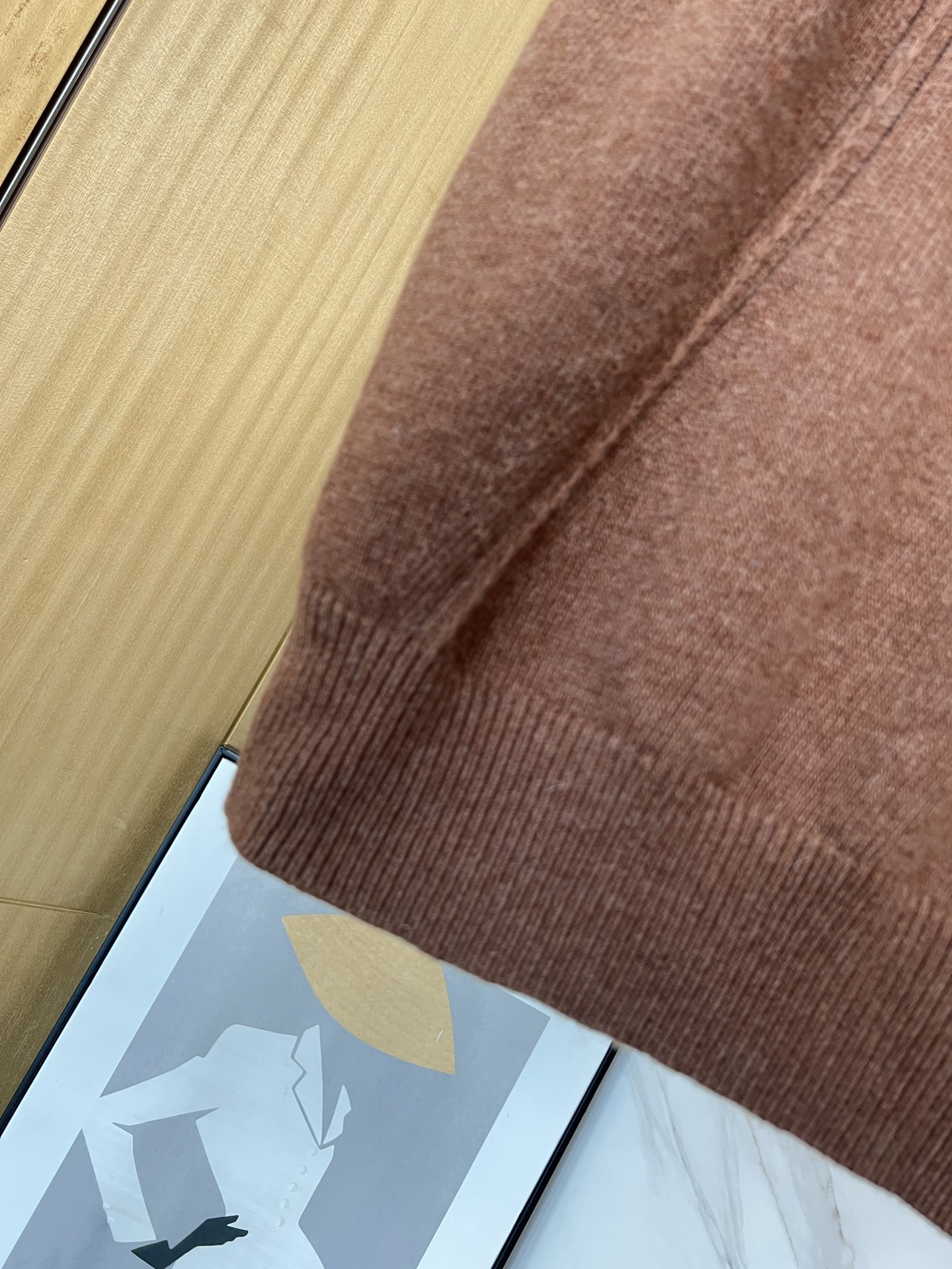 Bagsaaa Ch**el Sweater Brown Cashmere P77533