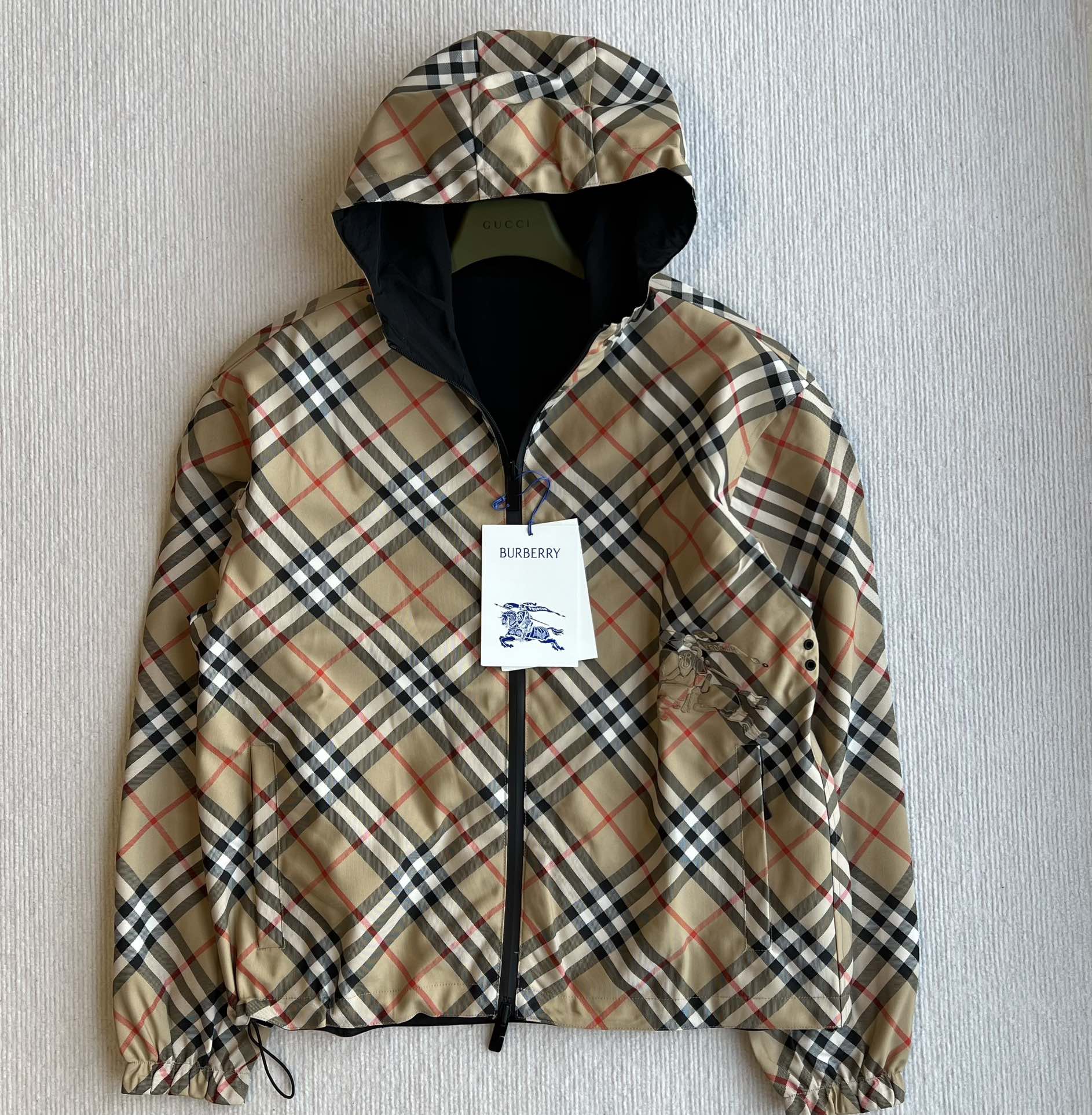 Bagsaaa Bv*b*rry Cropped Reversible Check Jacket Beige