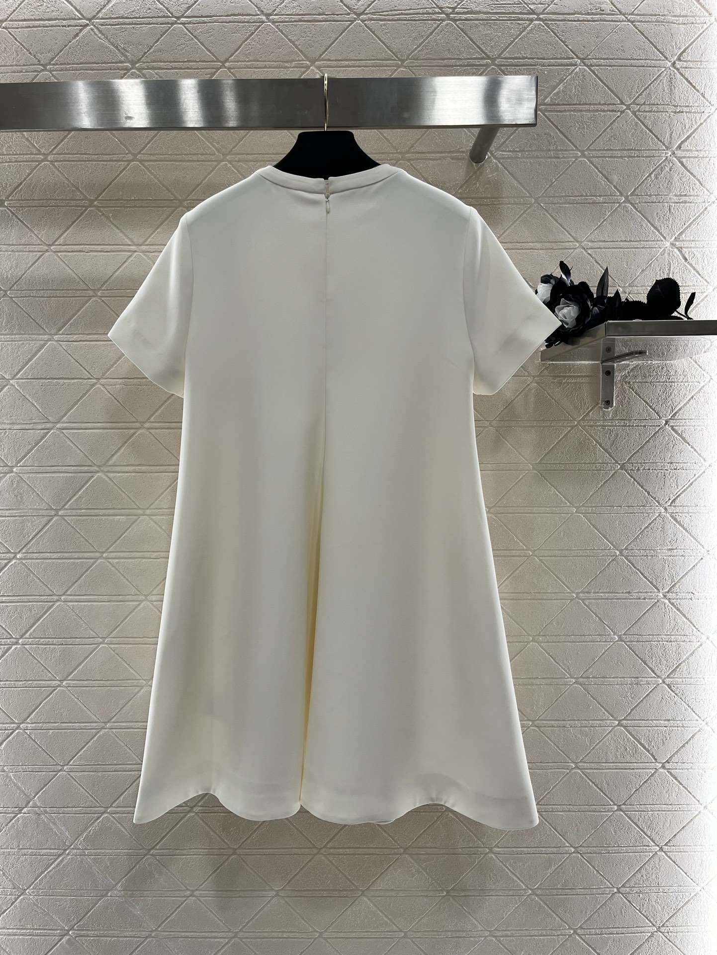 Bagsaaa Va1e*ntin0 Structured Couture Short Dress White