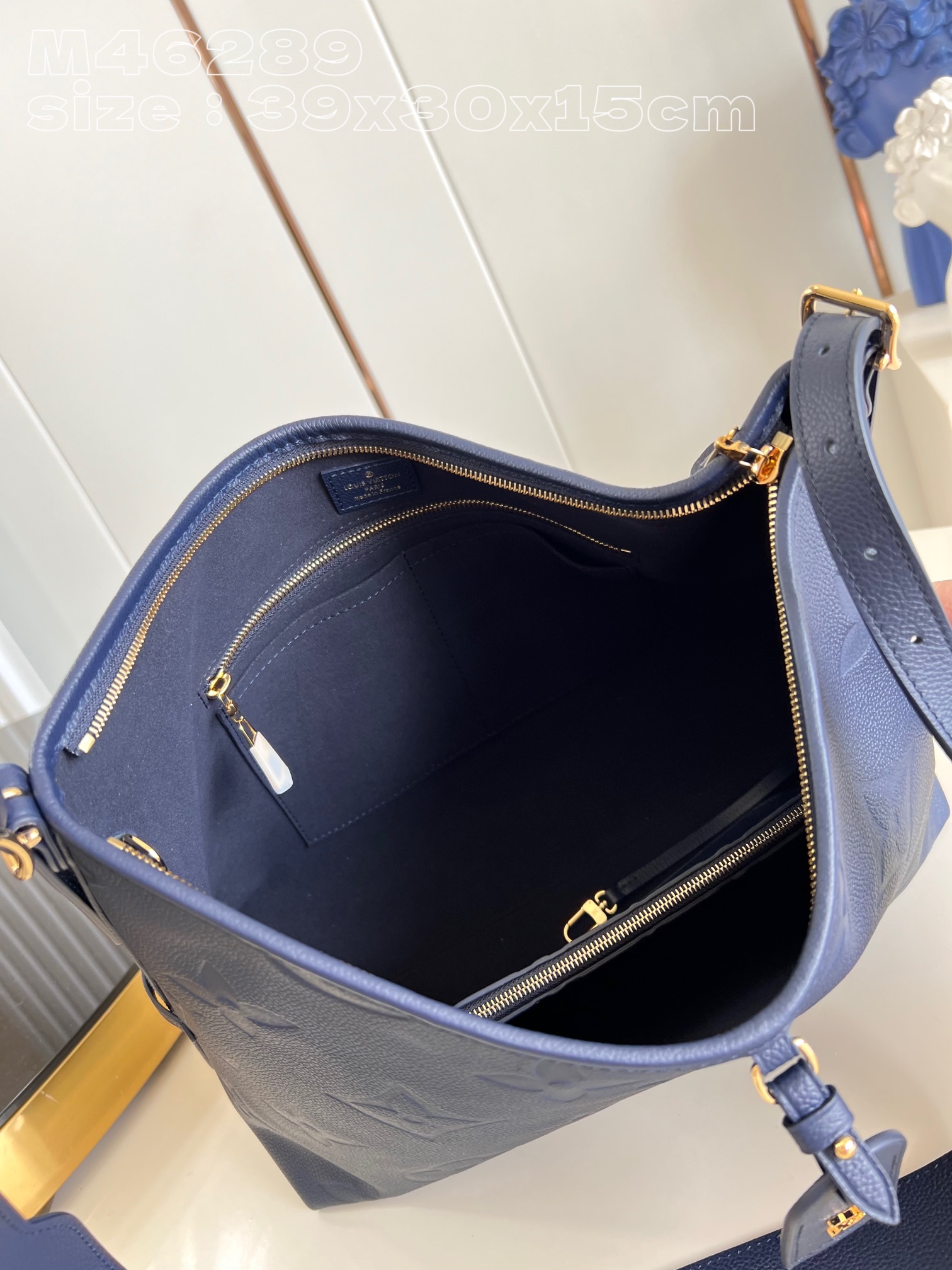 Bagsaaa L0vis Vvtt0n M46669 CarryAll MM Tote Bag Navy Blue - 39 x 30 x 15 cm