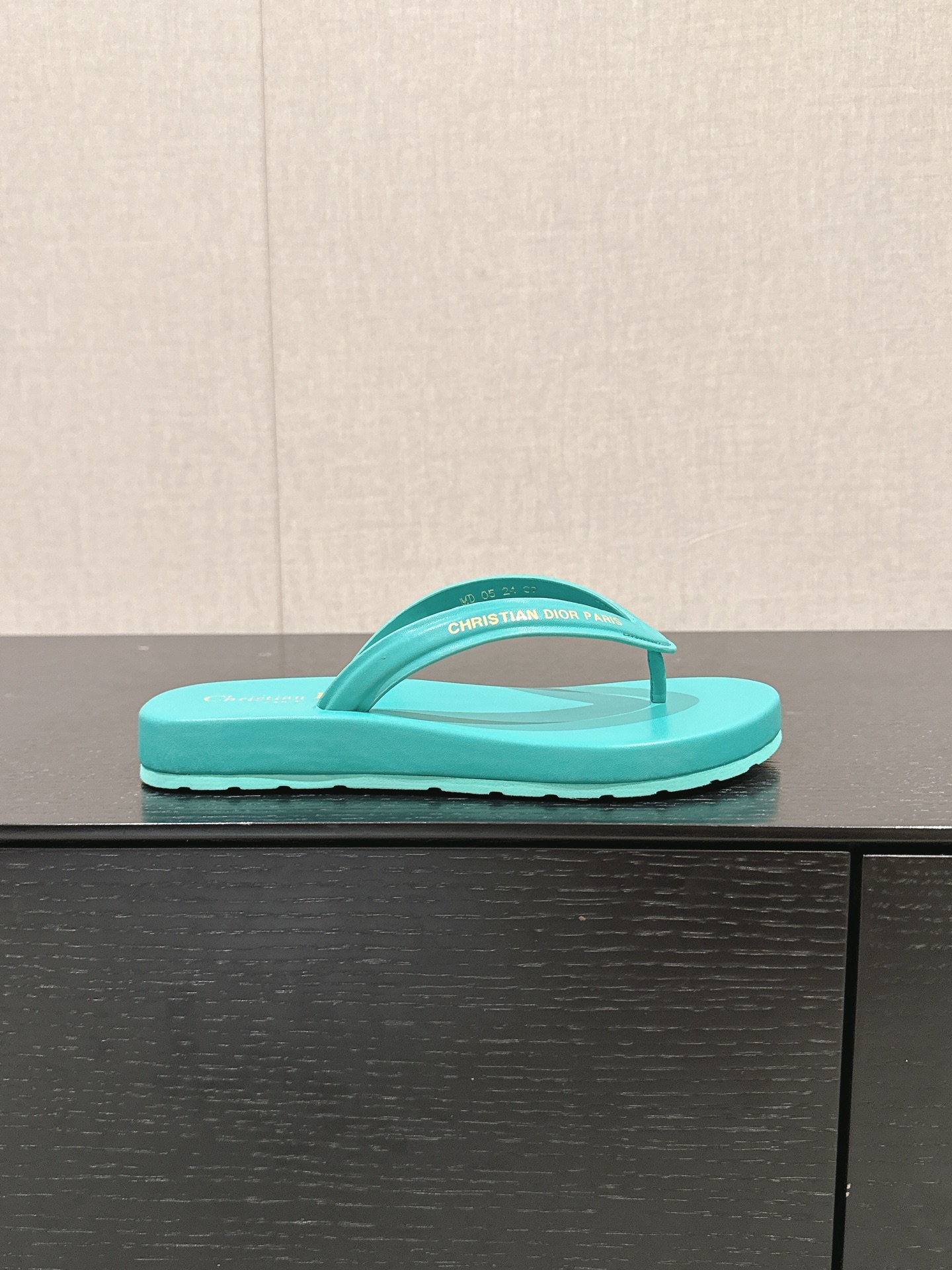 Bagsaaa D10riviera D10rsea Thong Sandal Aquamarina Leather-Effect Fabric