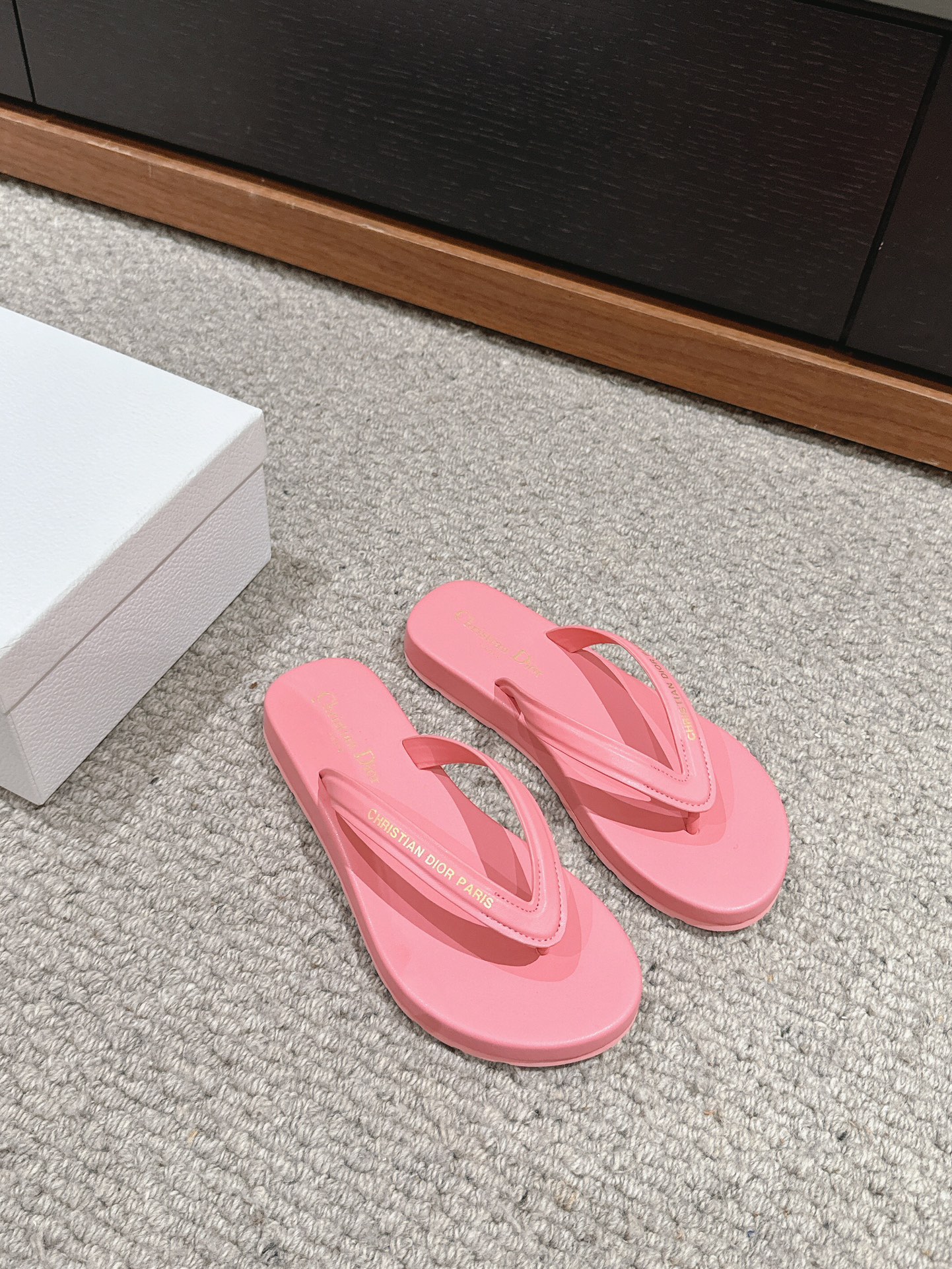 Bagsaaa D10riviera D10rsea Thong Sandal Candy Pink Leather-Effect Fabric