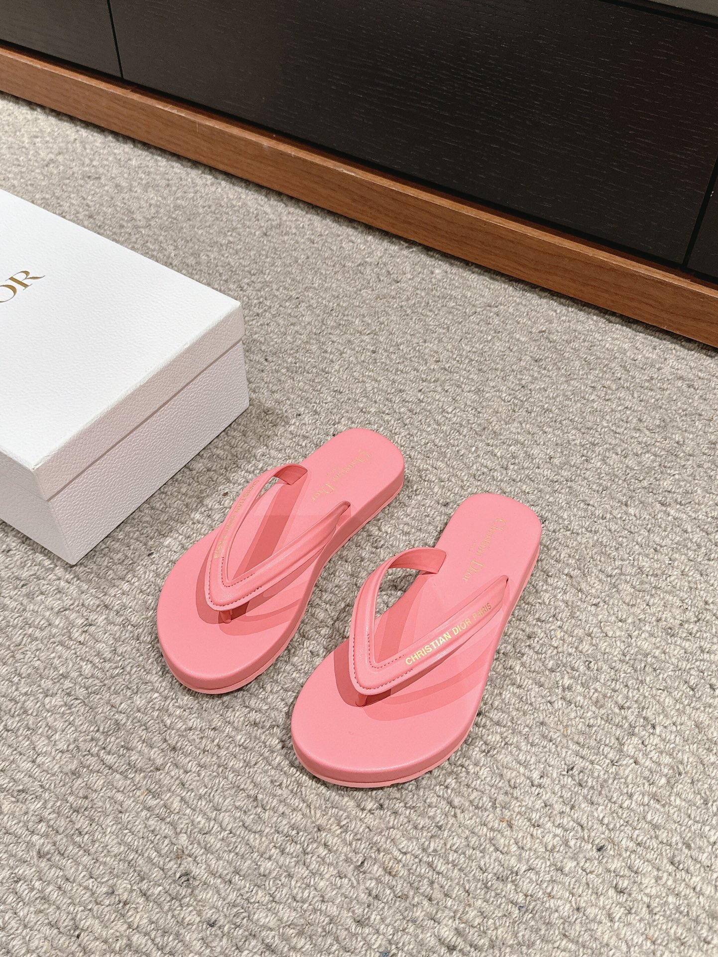 Bagsaaa D10riviera D10rsea Thong Sandal Candy Pink Leather-Effect Fabric