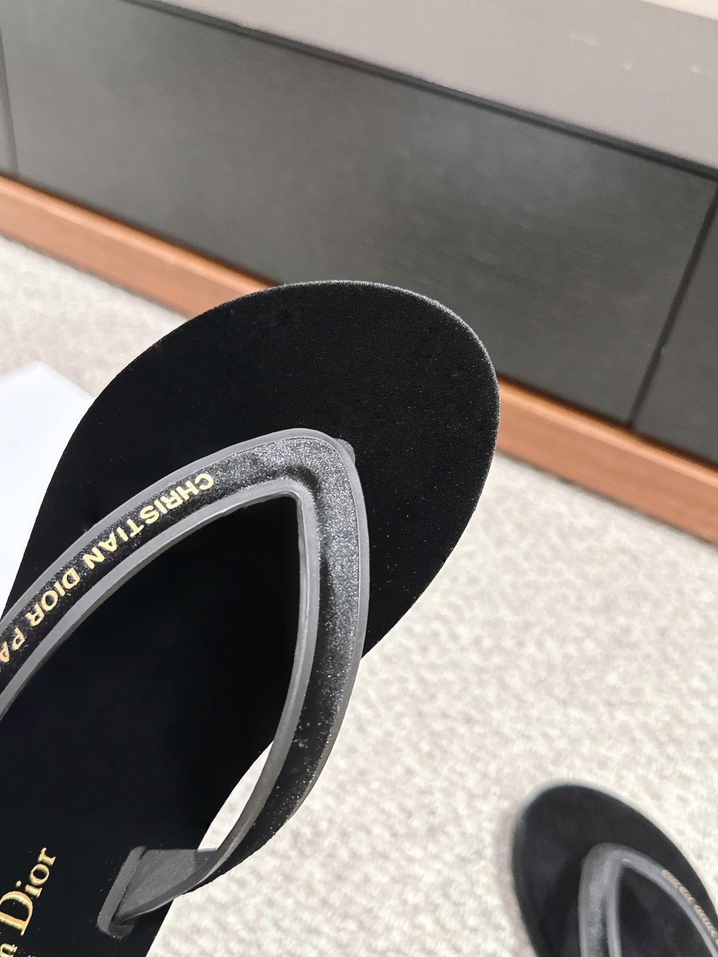 Bagsaaa D10rsea Thong Sandal Black Velvet