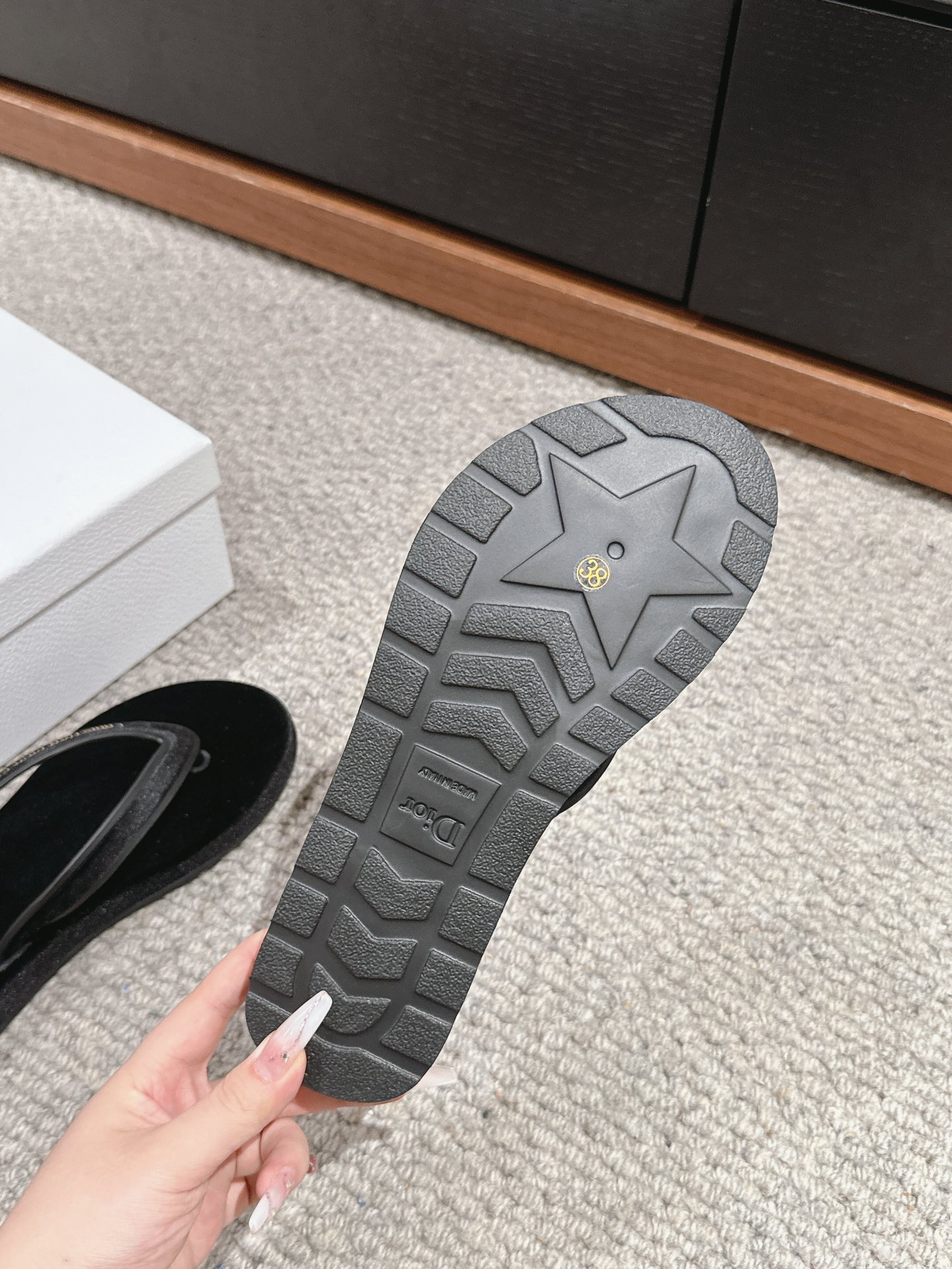 Bagsaaa D10rsea Thong Sandal Black Velvet