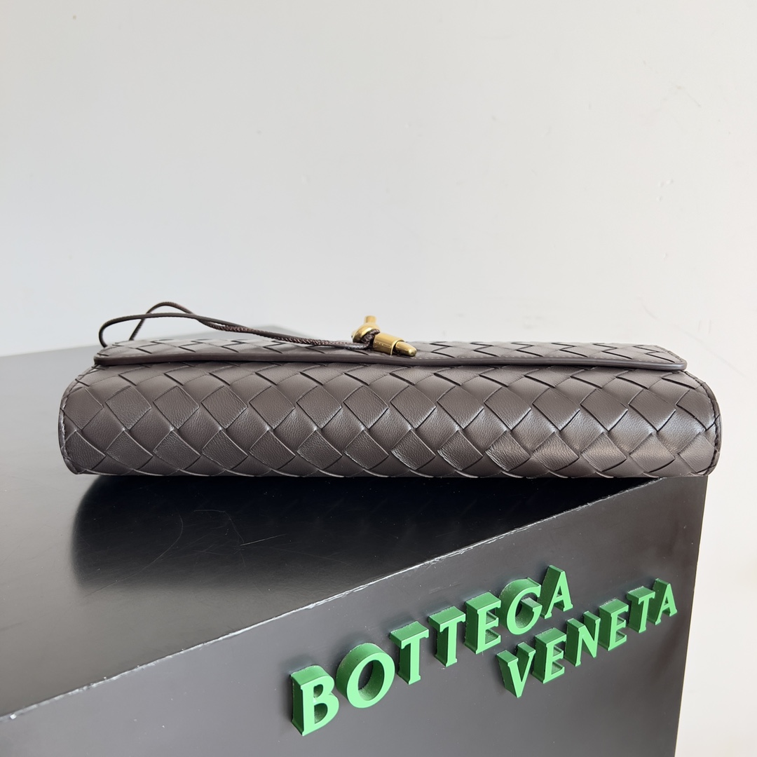 Bagsaaa B0tt*ga Ven*ta Long Clutch Andiamo With Handle Fondant - 31*13*3cm